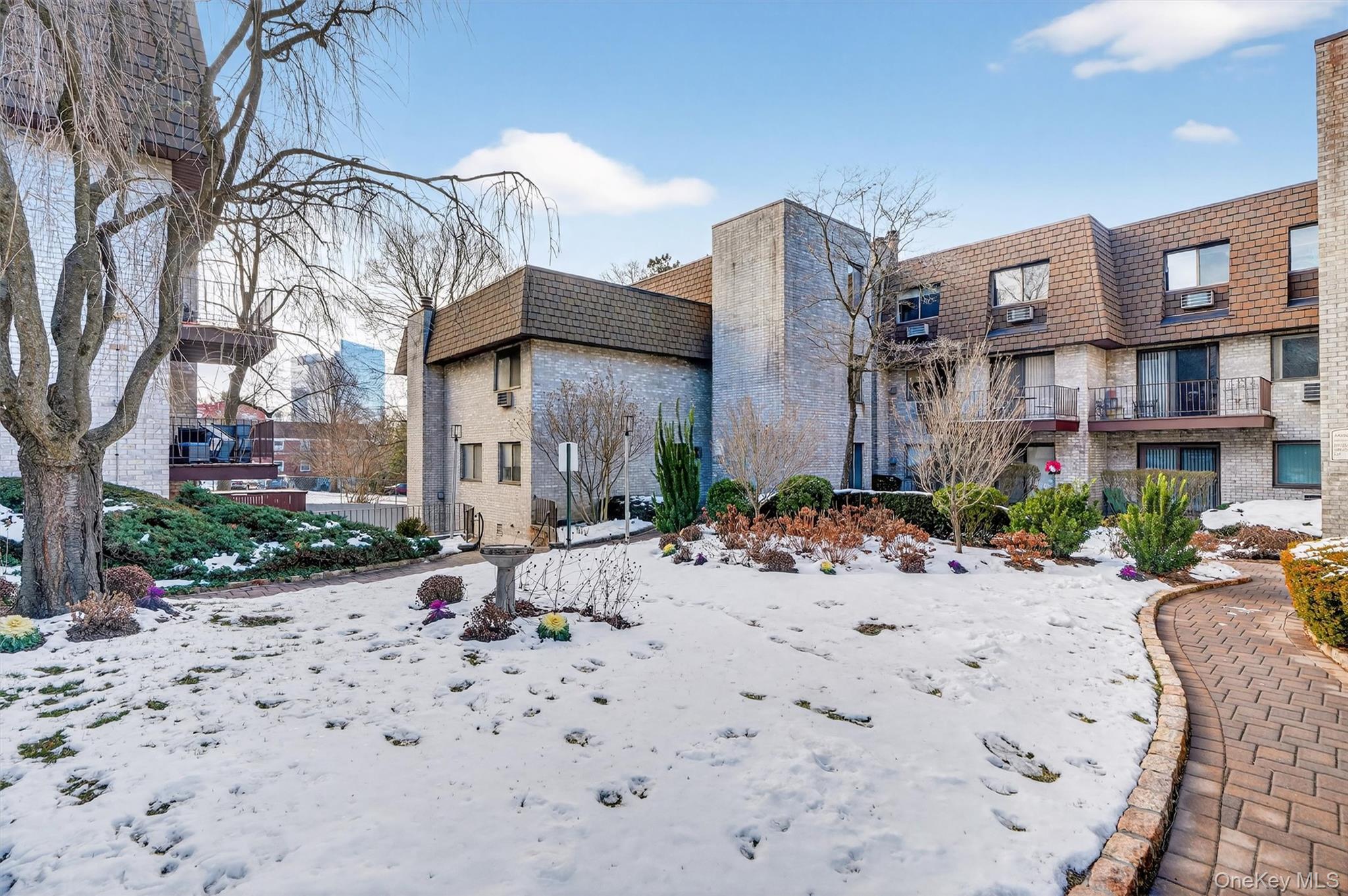 #2 photo, 89 N Broadway, White Plains , NY 10603