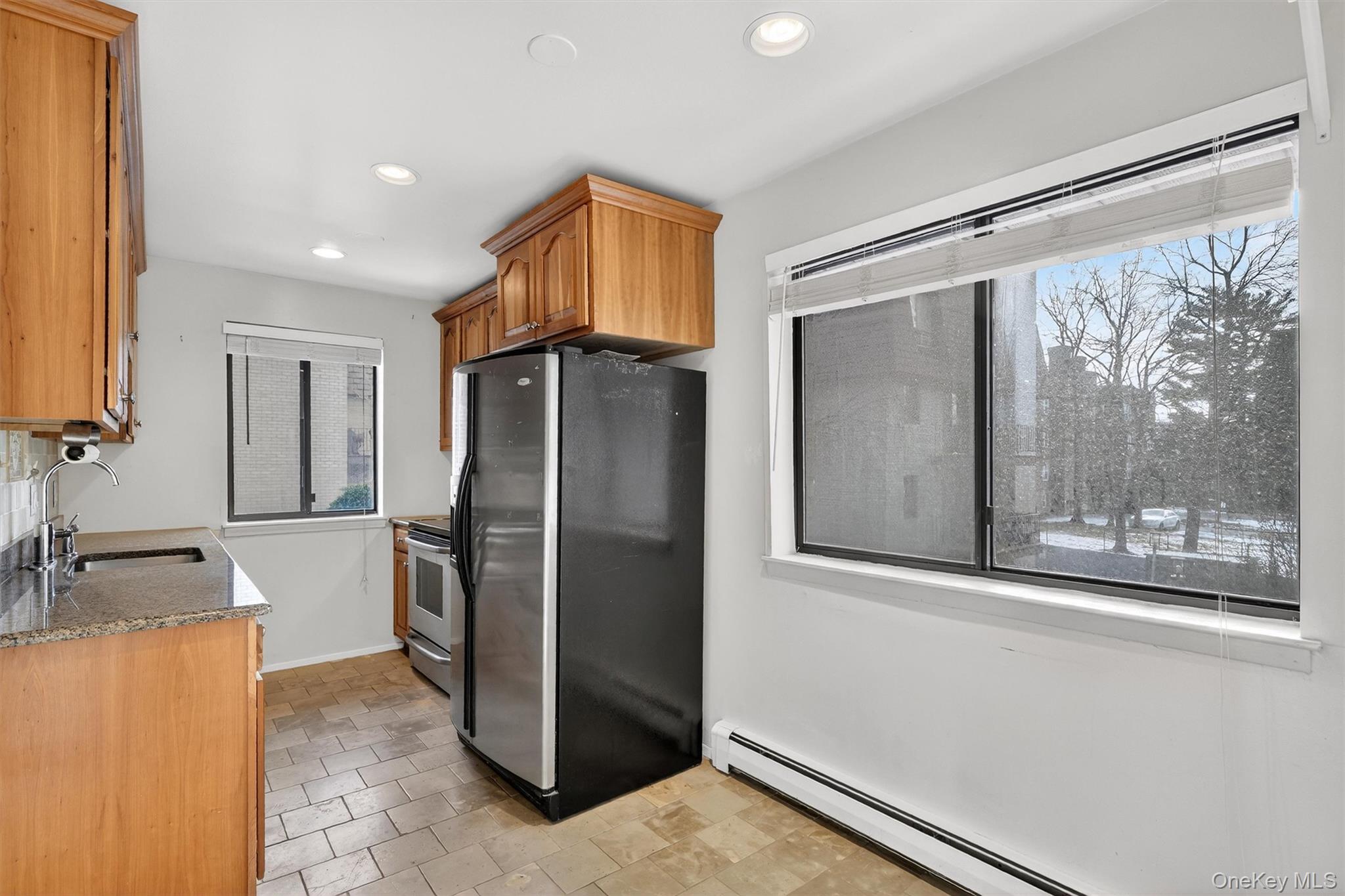 #8 photo, 89 N Broadway, White Plains , NY 10603