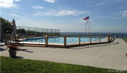 #10 photo, 458 Mariners Way, Copiague , NY 11726