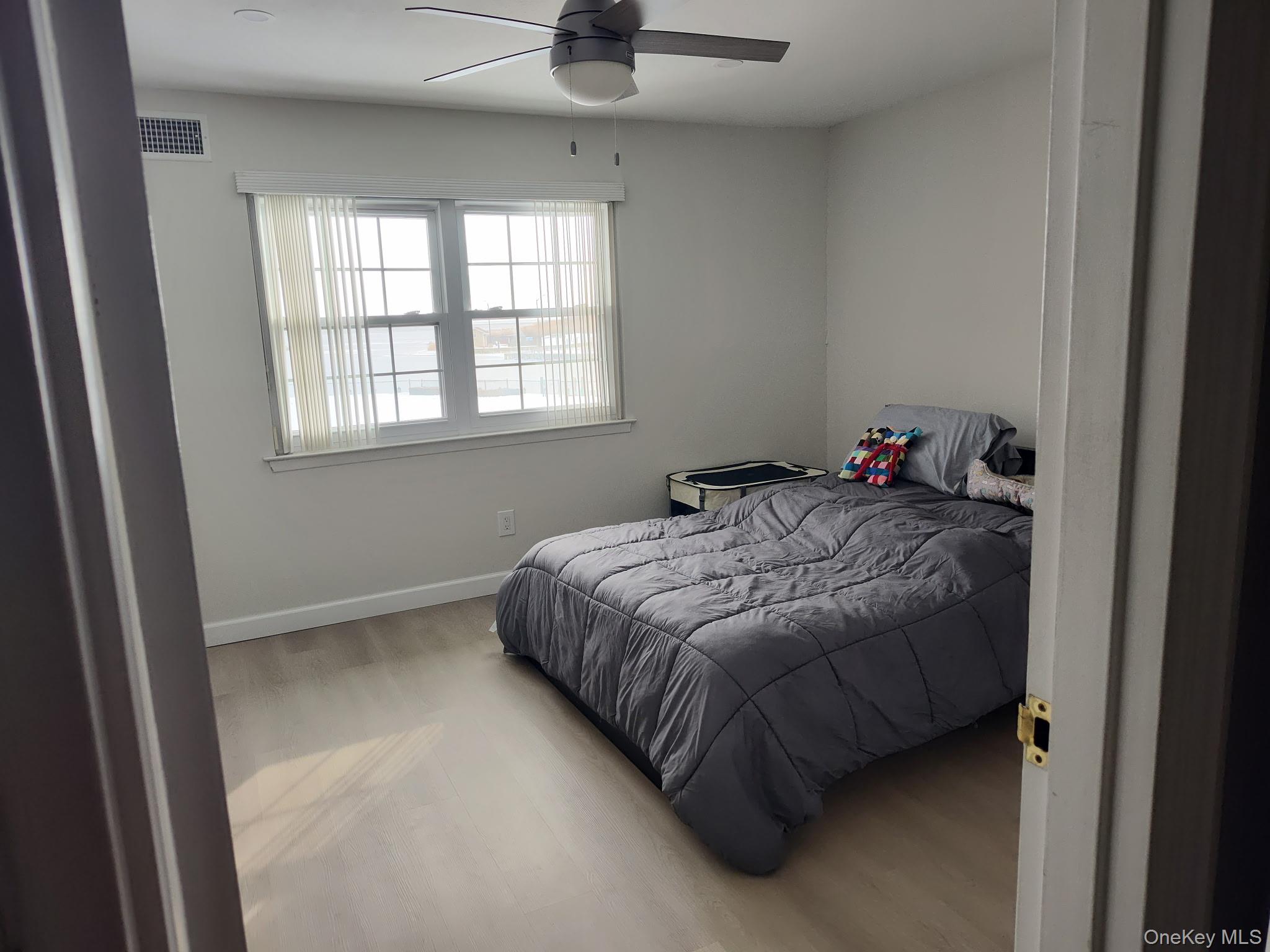 #7 photo, 458 Mariners Way, Copiague , NY 11726