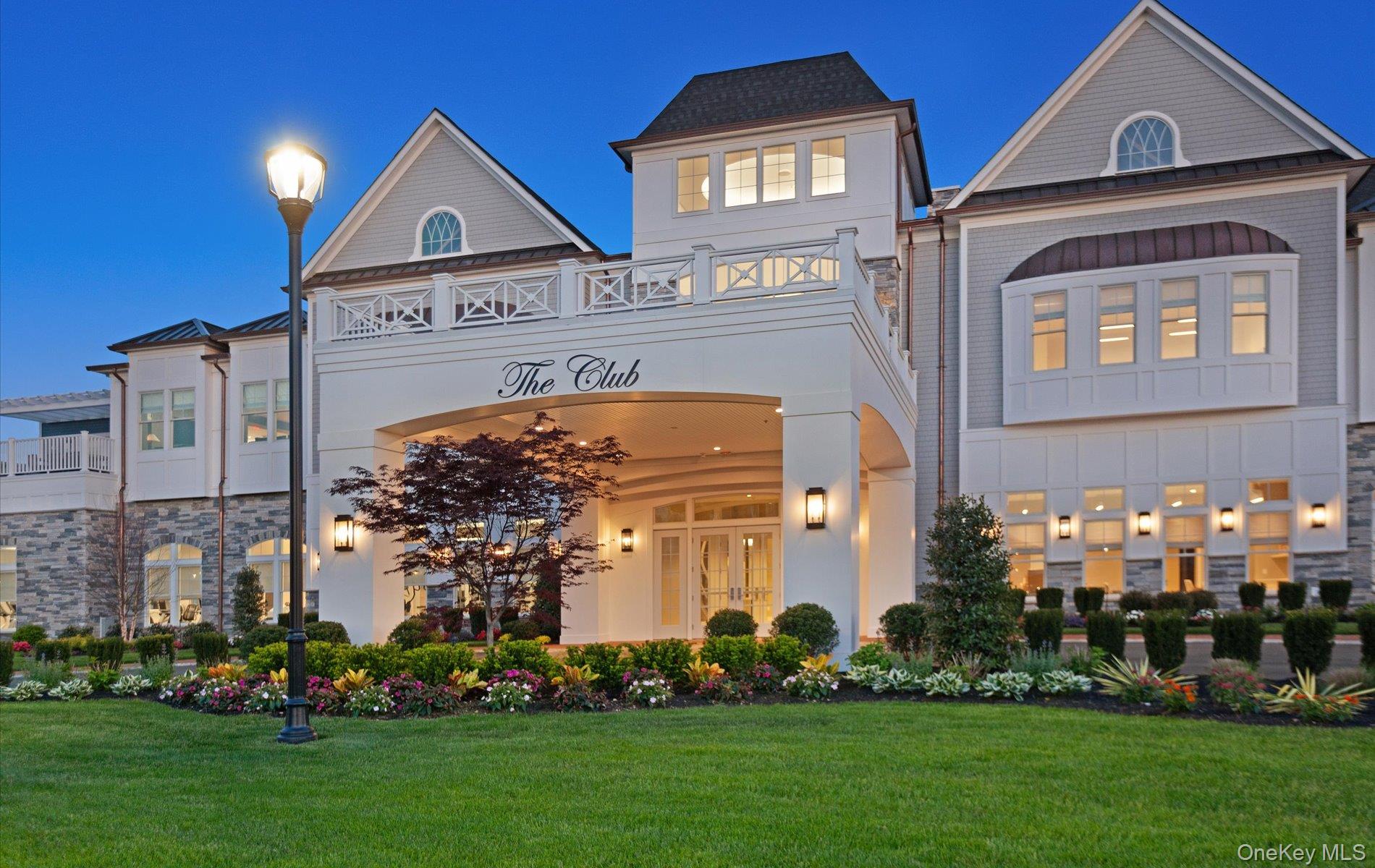 #1 photo, 28301 Spruce Pond Circle, Plainview , NY 11803