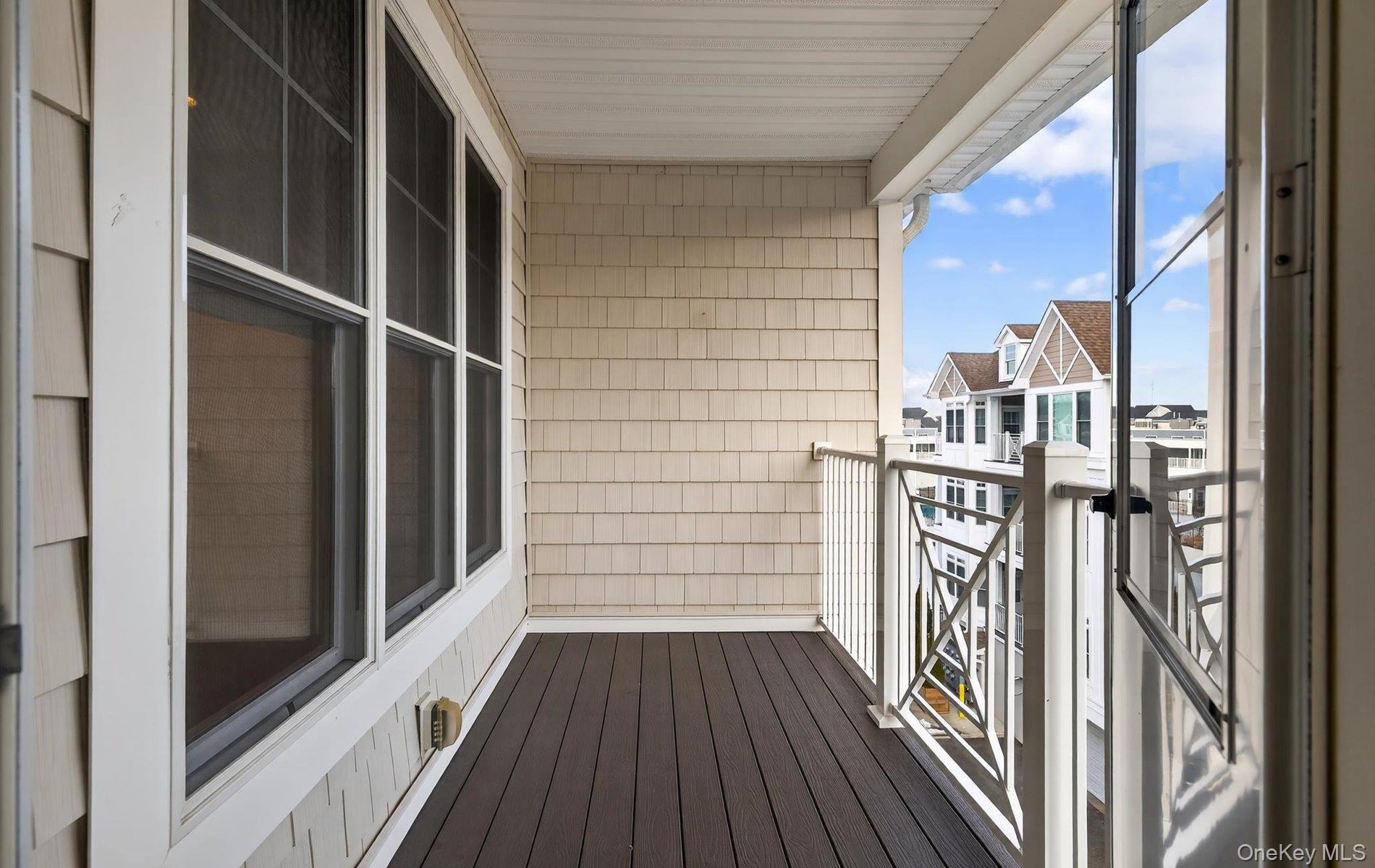 #12 photo, 28301 Spruce Pond Circle, Plainview , NY 11803