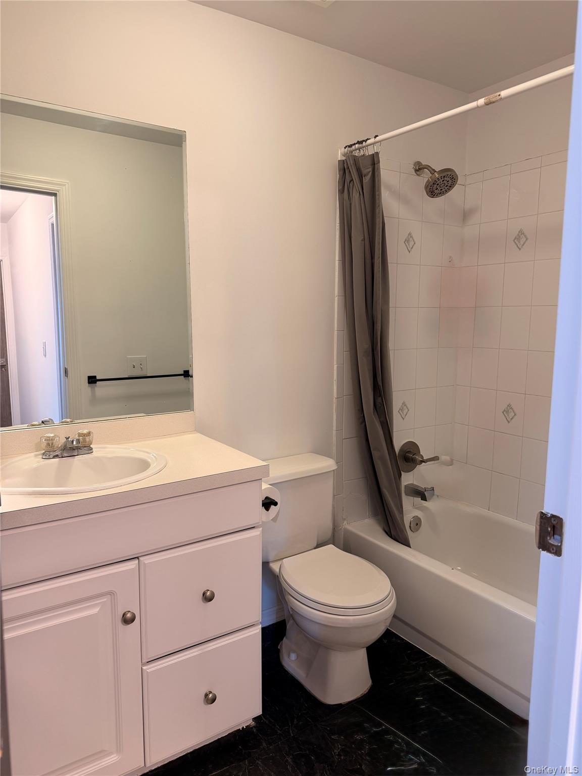 #13 photo, 10 Silver Court, Ridge , NY 11961