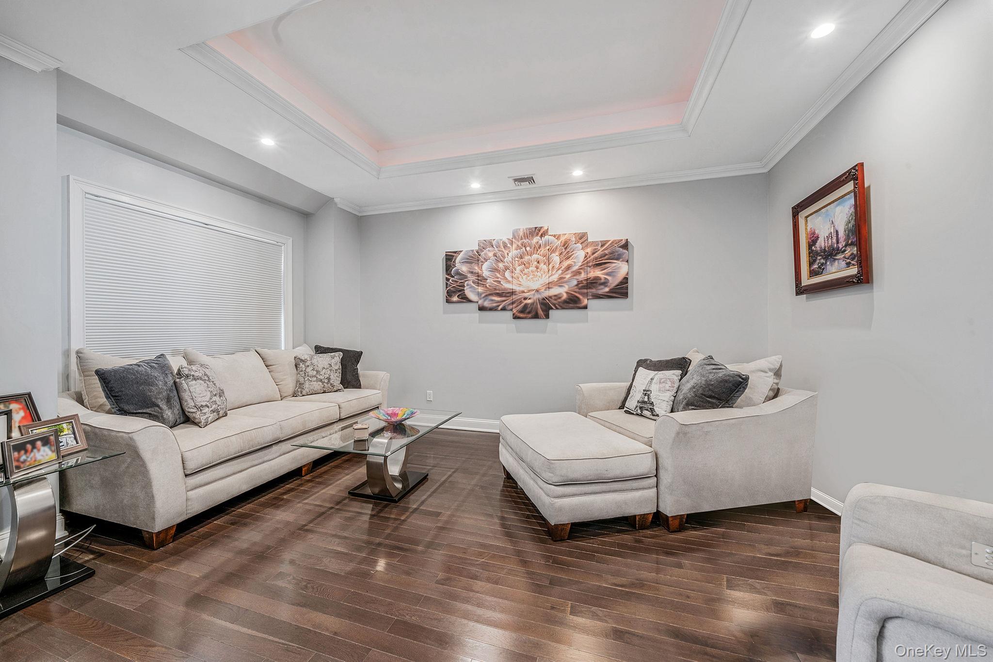 #14 photo, 48A Middle Island Avenue, Medford , NY 11763