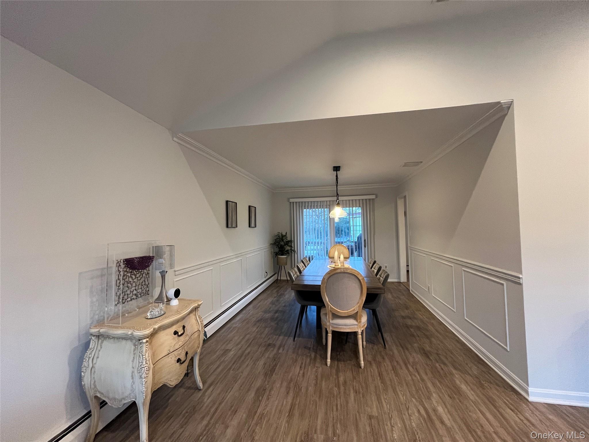 #7 photo, 112 Crescent Drive, Searingtown , NY 11507