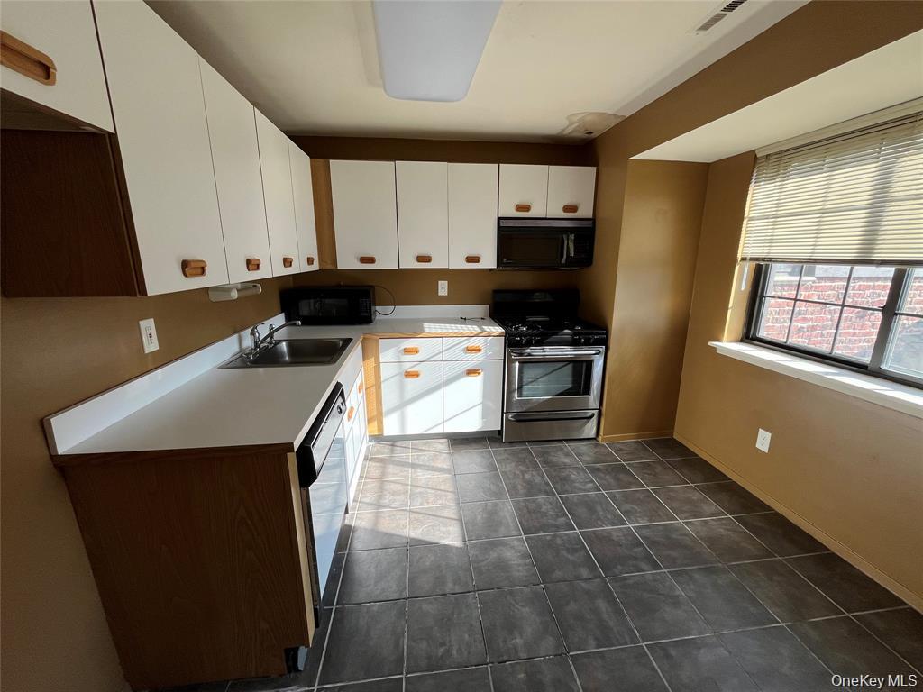 #2 photo, 45 Newbrook Lane, Bay Shore , NY 11706