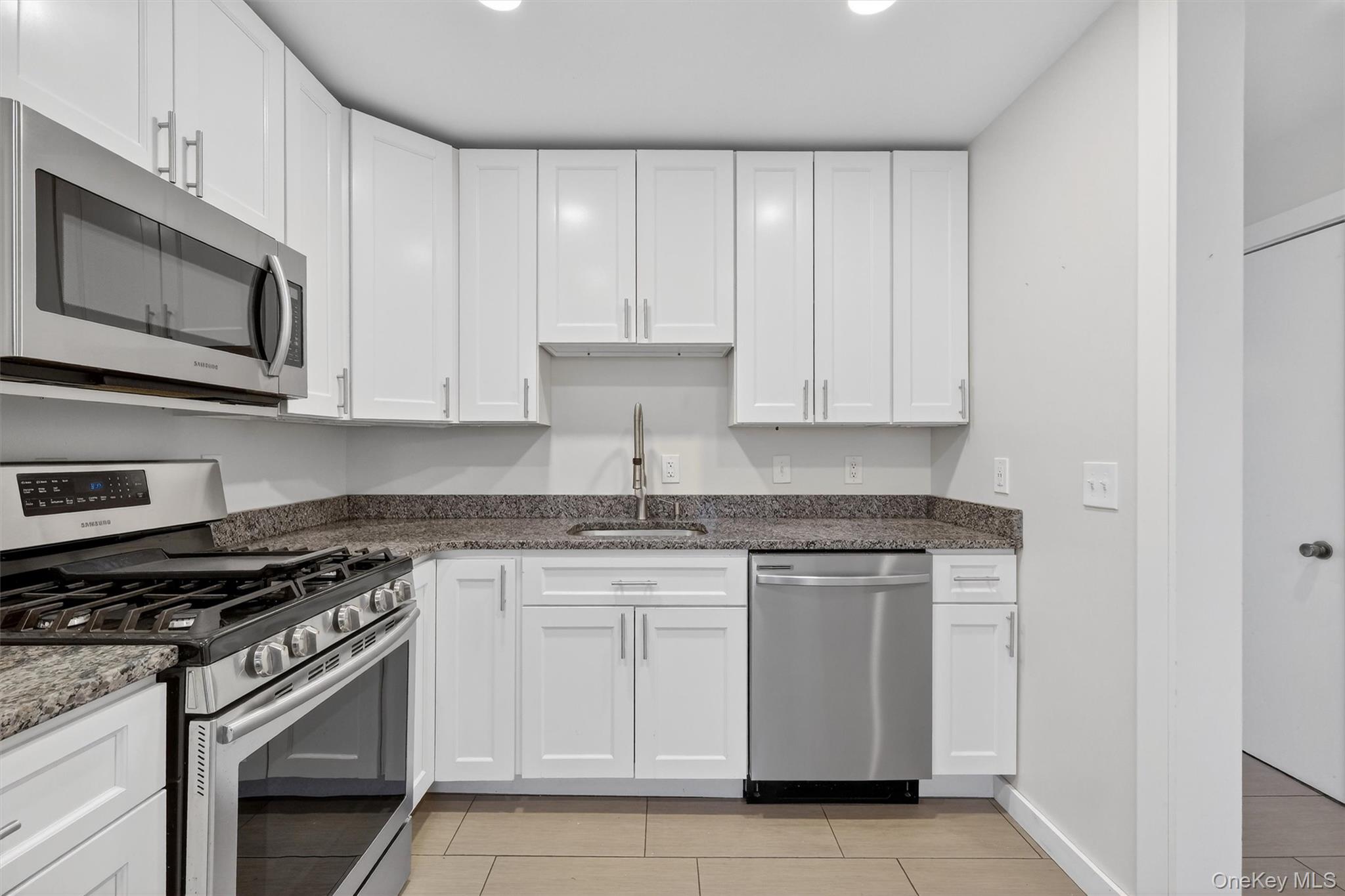 #3 photo, 175 Sterling Place, Highland , NY 12528