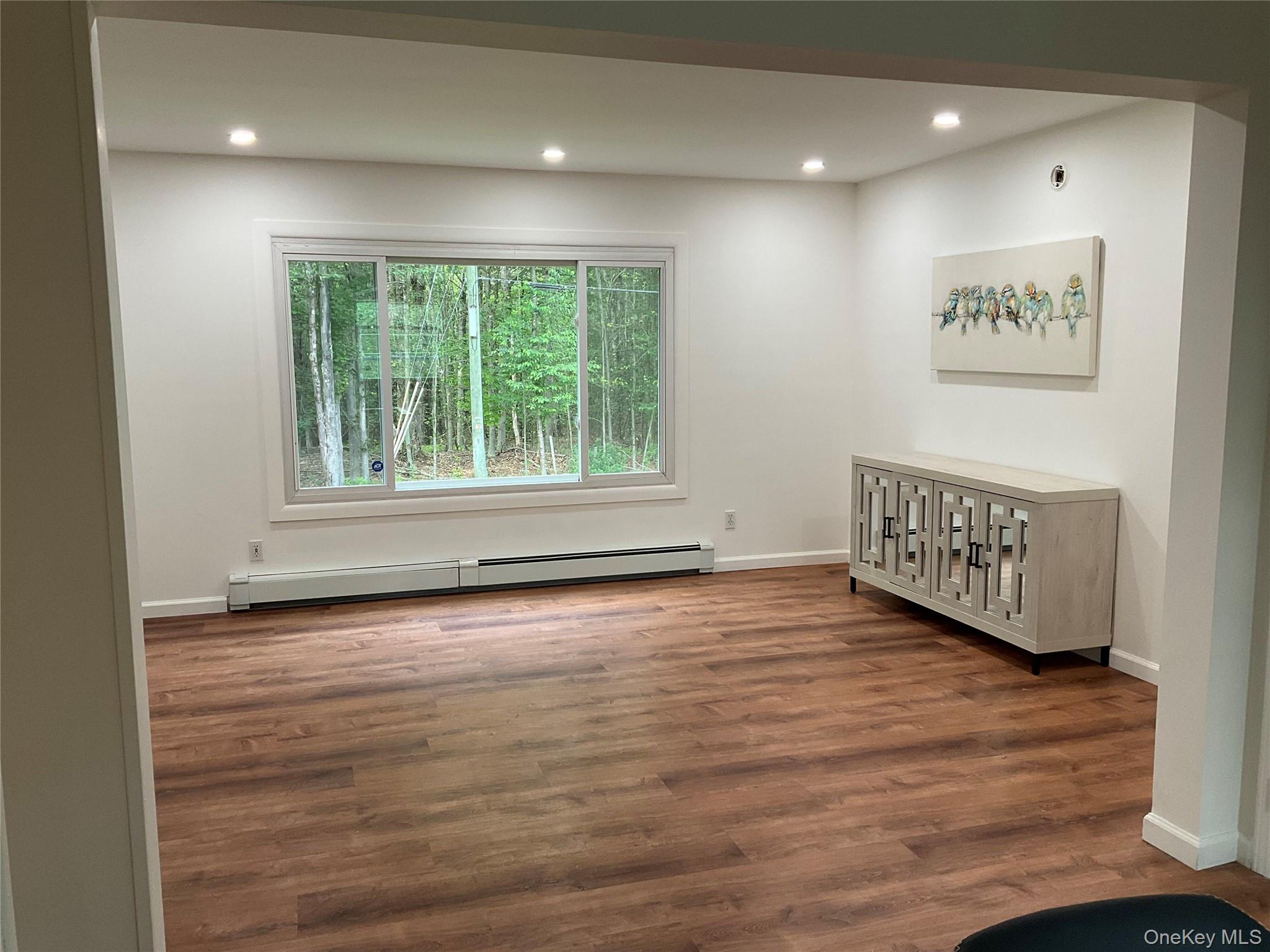 #6 photo, 35 Mohawk Circle, Ferndale , NY 12734