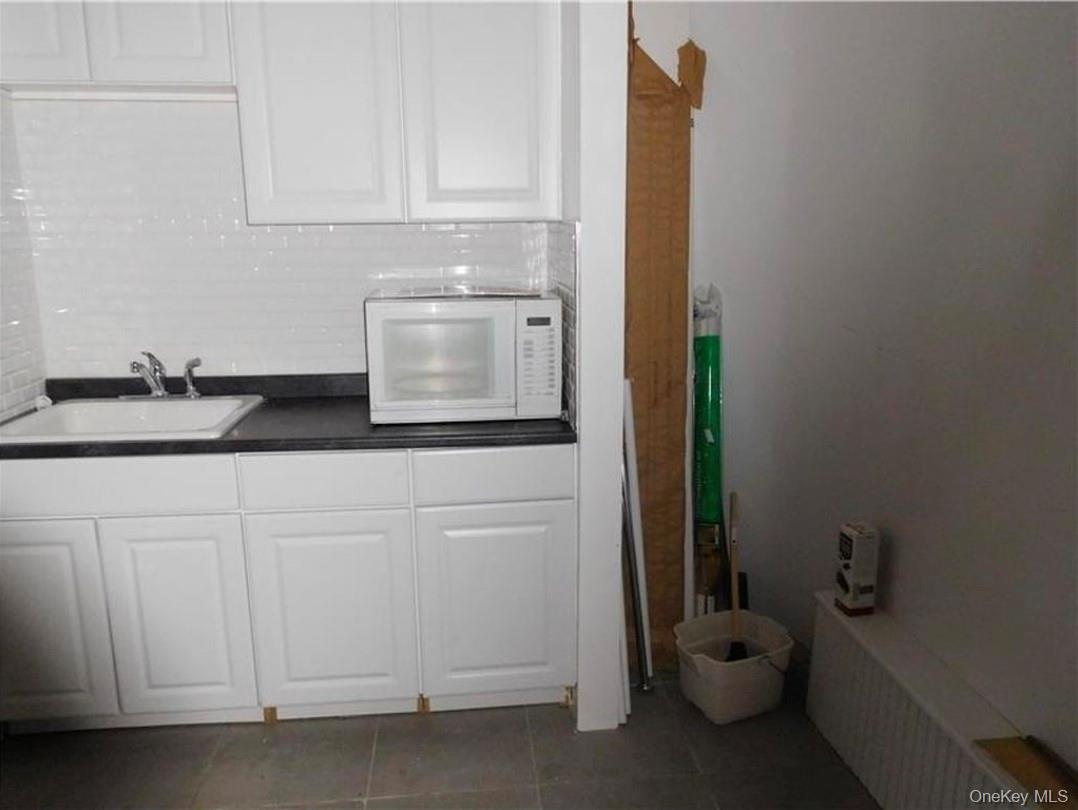 #4 photo, 77 N Phillips Avenue, Speonk , NY 11972