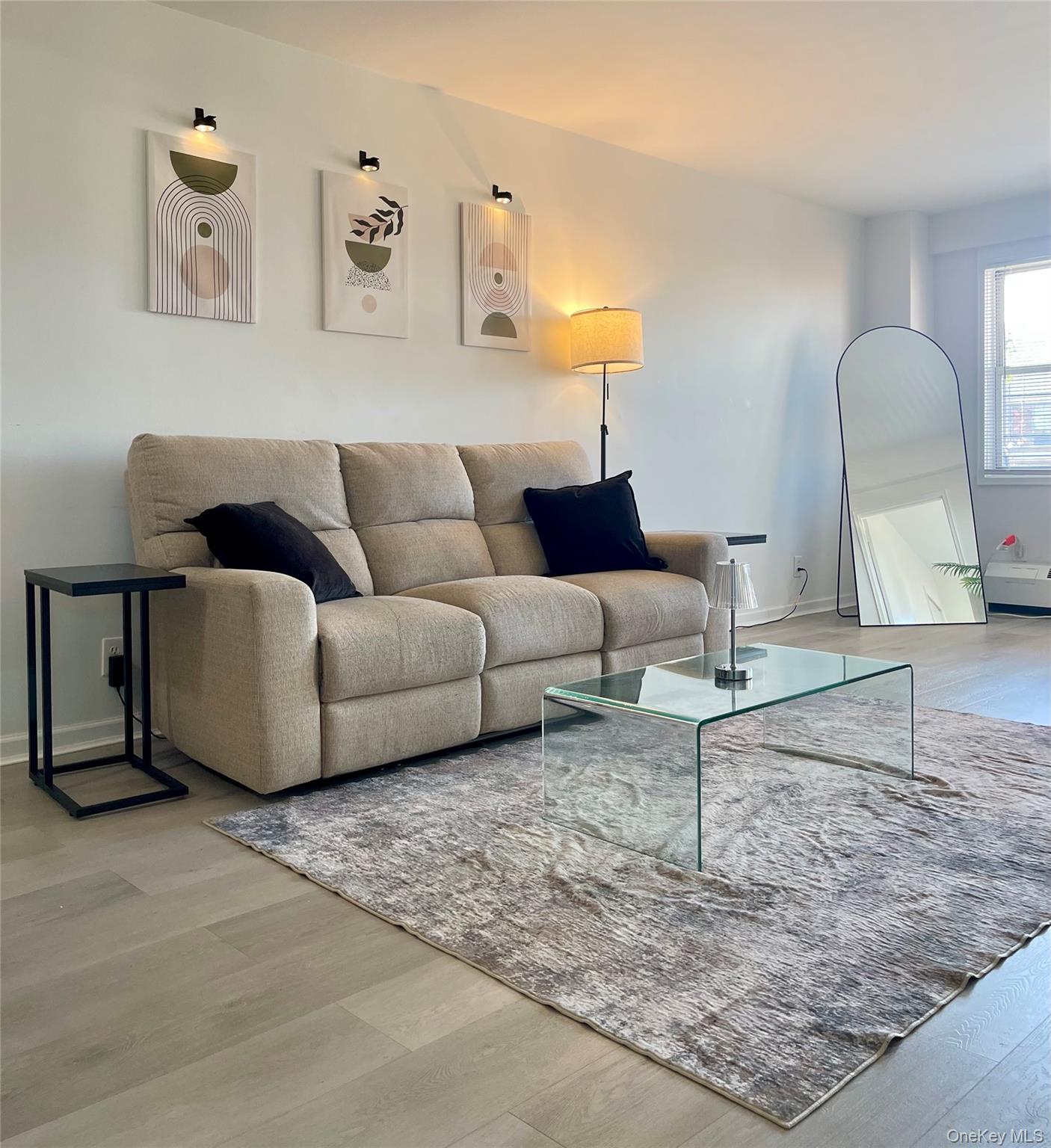 #19 photo, 89-15 Parsons Boulevard, Jamaica , NY 11432