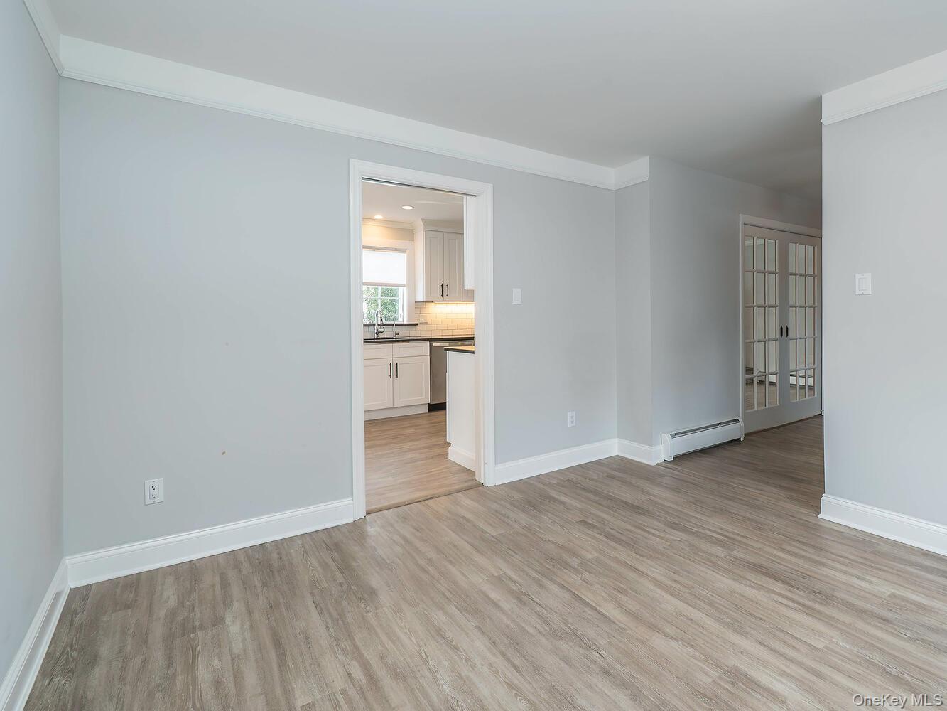 #14 photo, 7 Kissam Lane, Glen Head , NY 11545