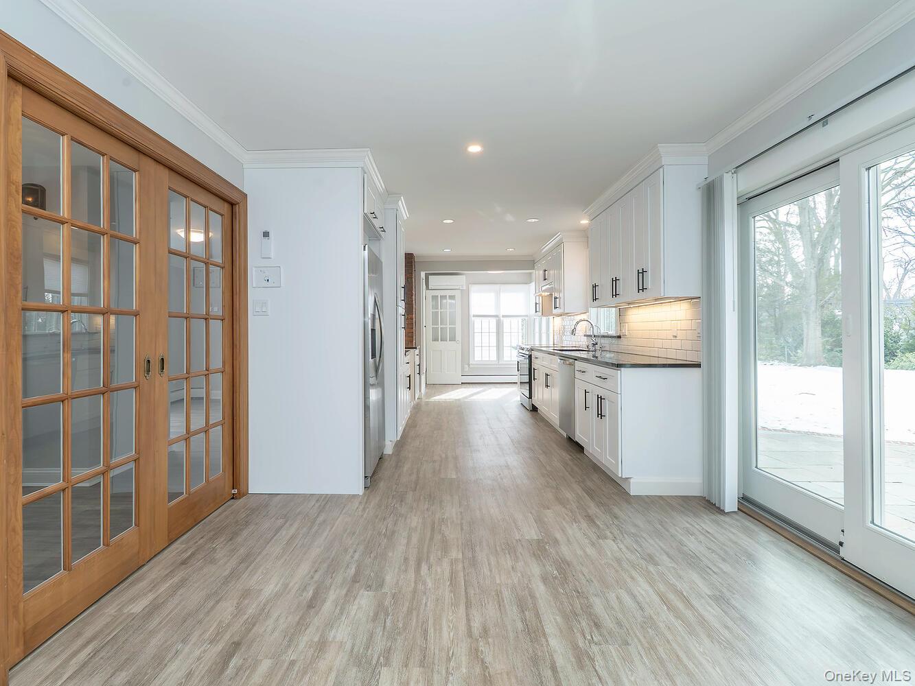 #9 photo, 7 Kissam Lane, Glen Head , NY 11545