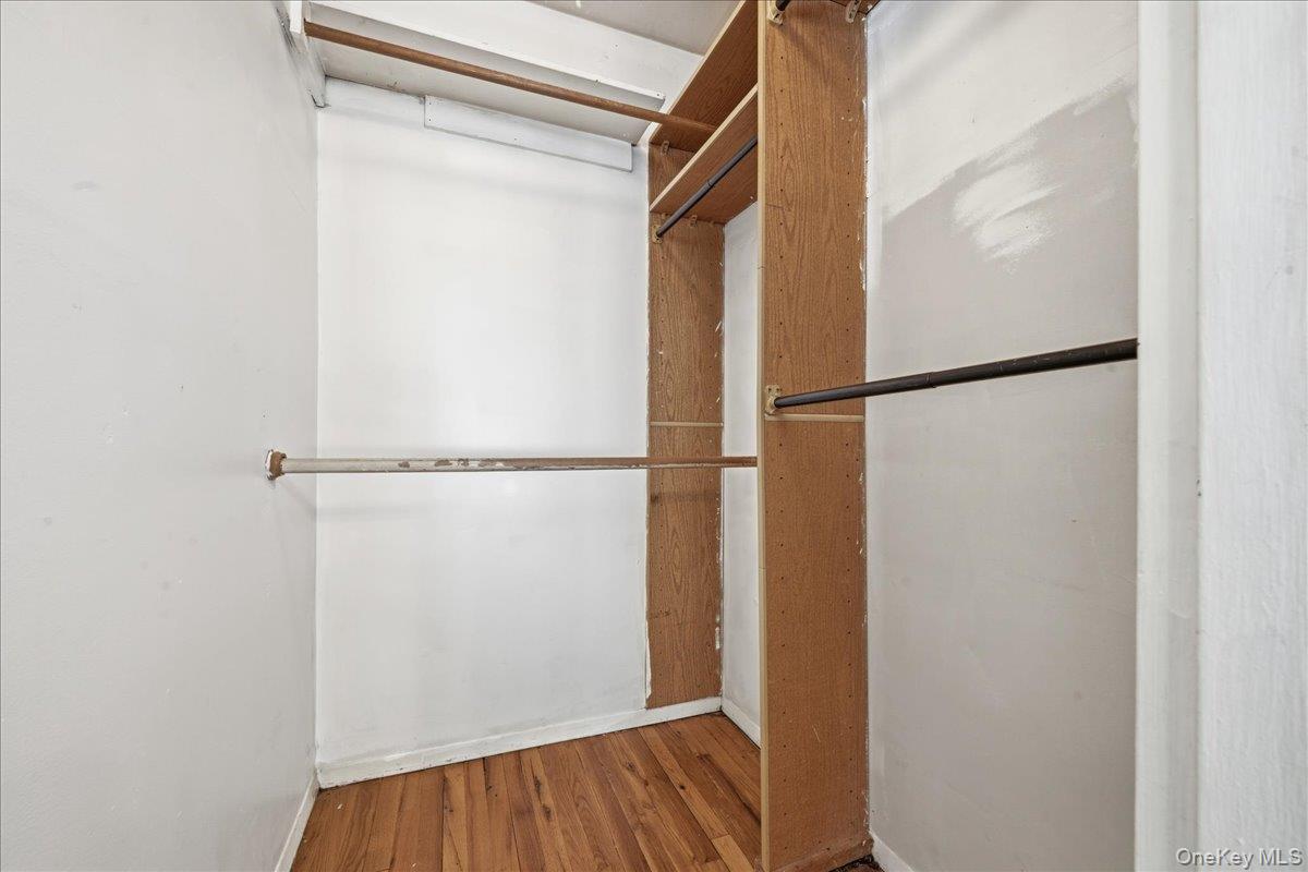 #15 photo, 2337 Sycamore Avenue, Wantagh , NY 11793