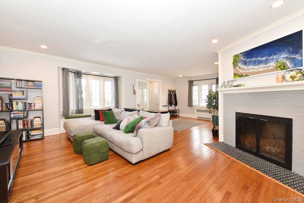 #8 photo, 62 Hudson Road, 롱 아일랜드 Floral Park , NY 11001