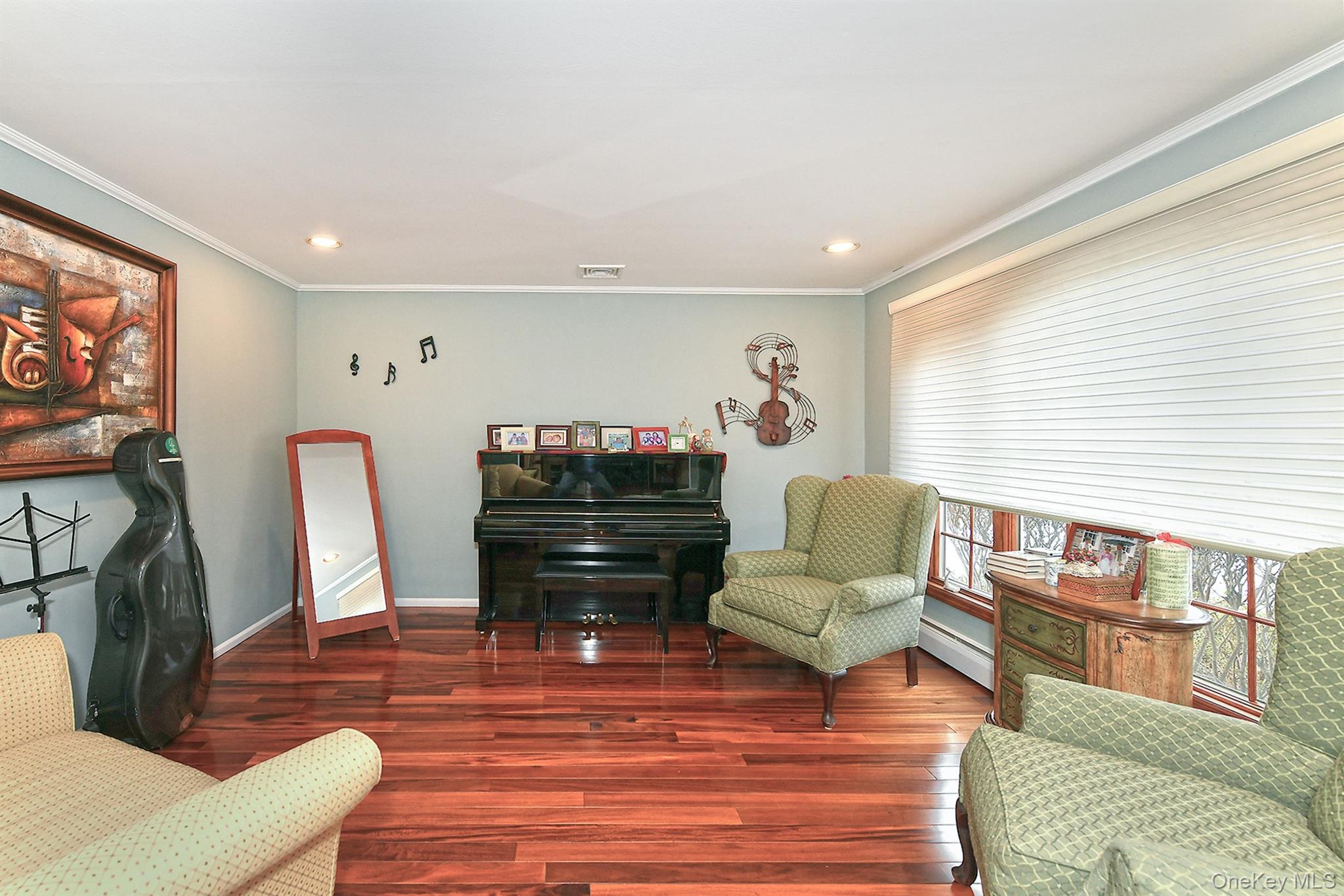 #14 photo, 17 Susan Lane, Dix Hills , NY 11746