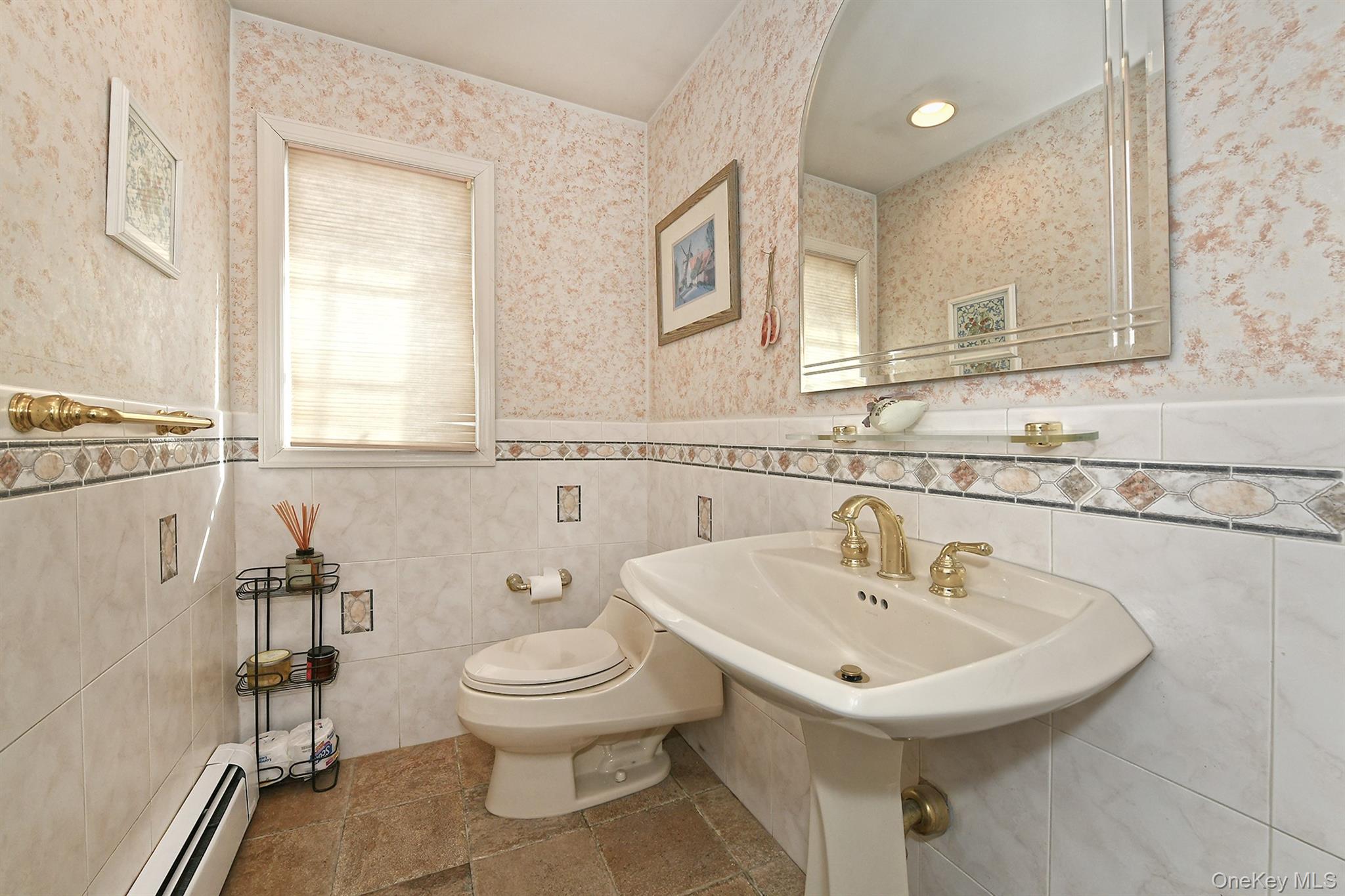 #16 photo, 17 Susan Lane, Dix Hills , NY 11746