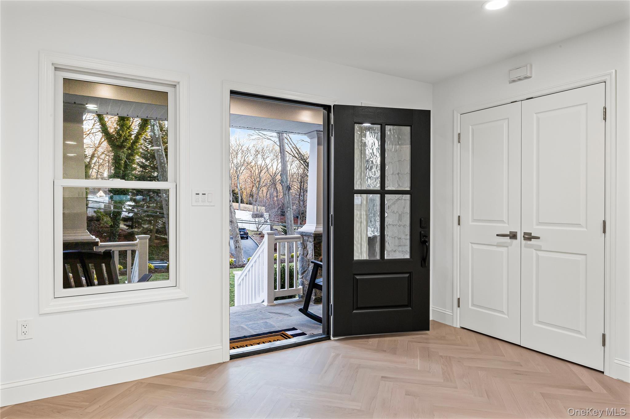 #4 photo, 5 Poplar Drive, Smithtown , NY 11787