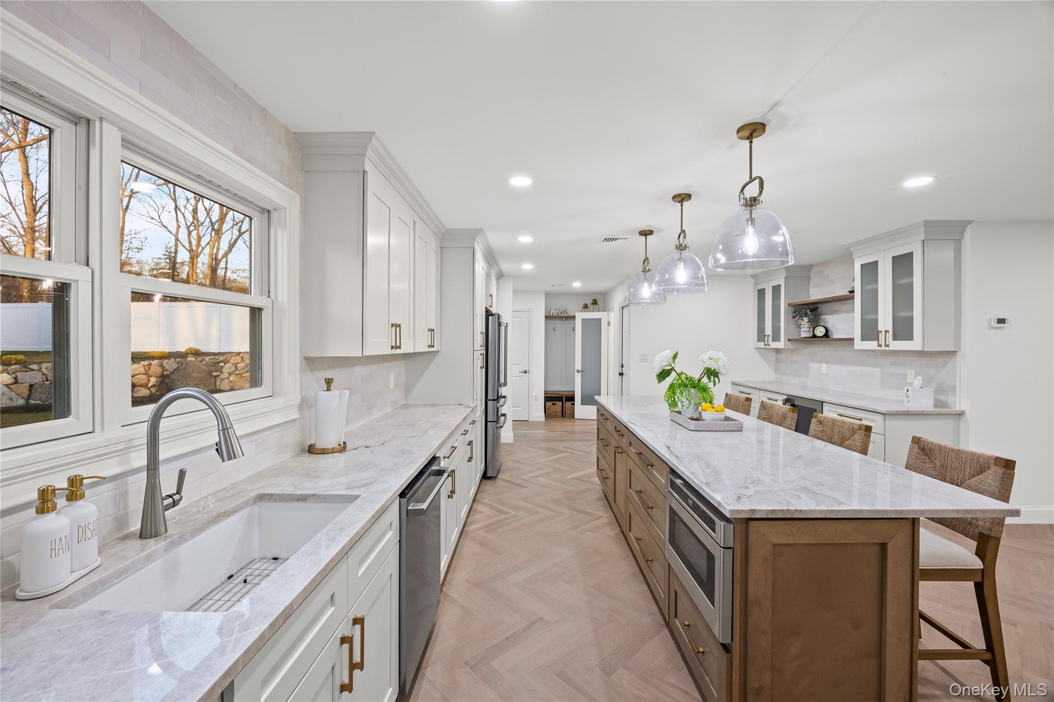 #7 photo, 5 Poplar Drive, Smithtown , NY 11787