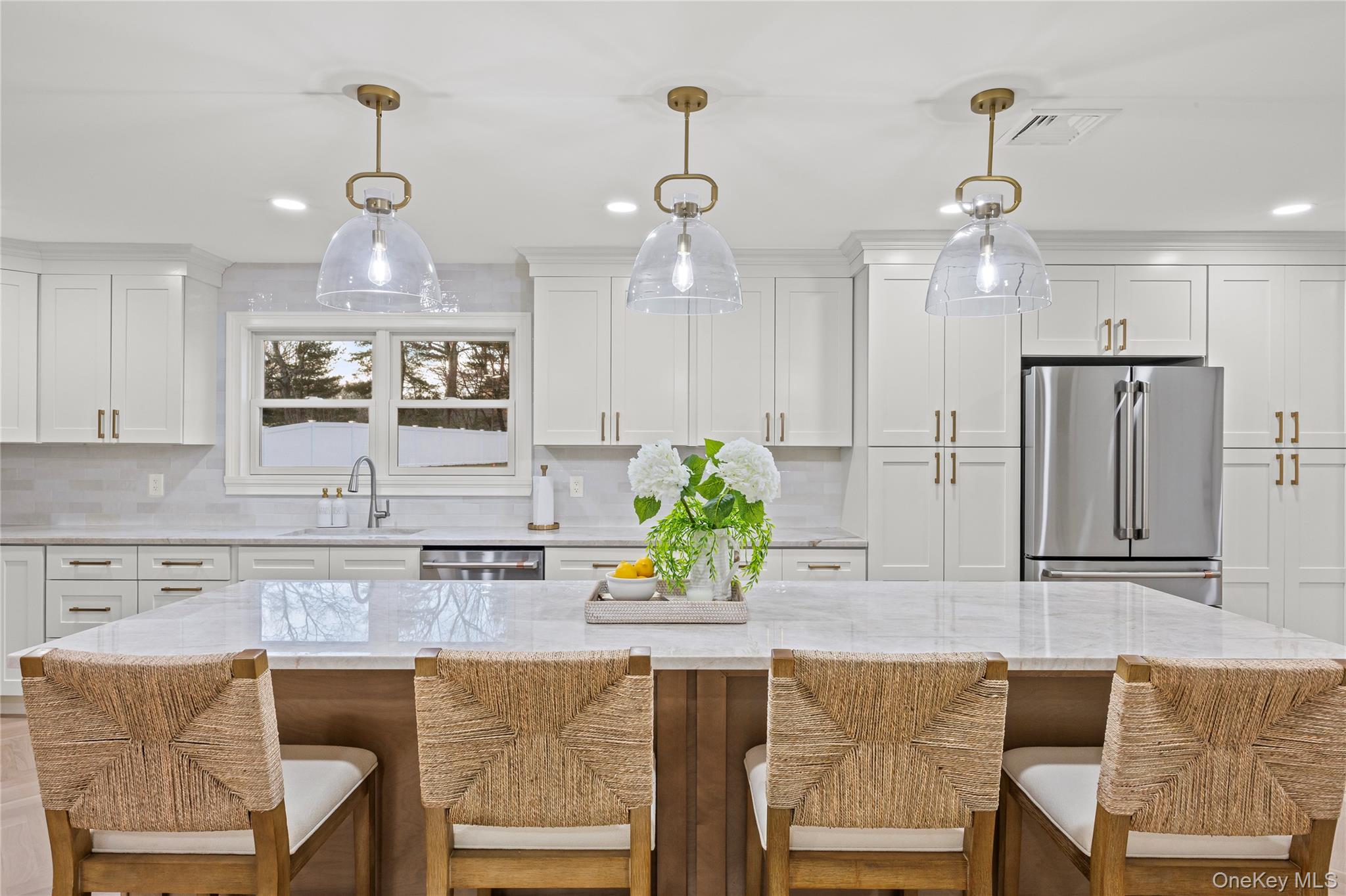 #8 photo, 5 Poplar Drive, Smithtown , NY 11787