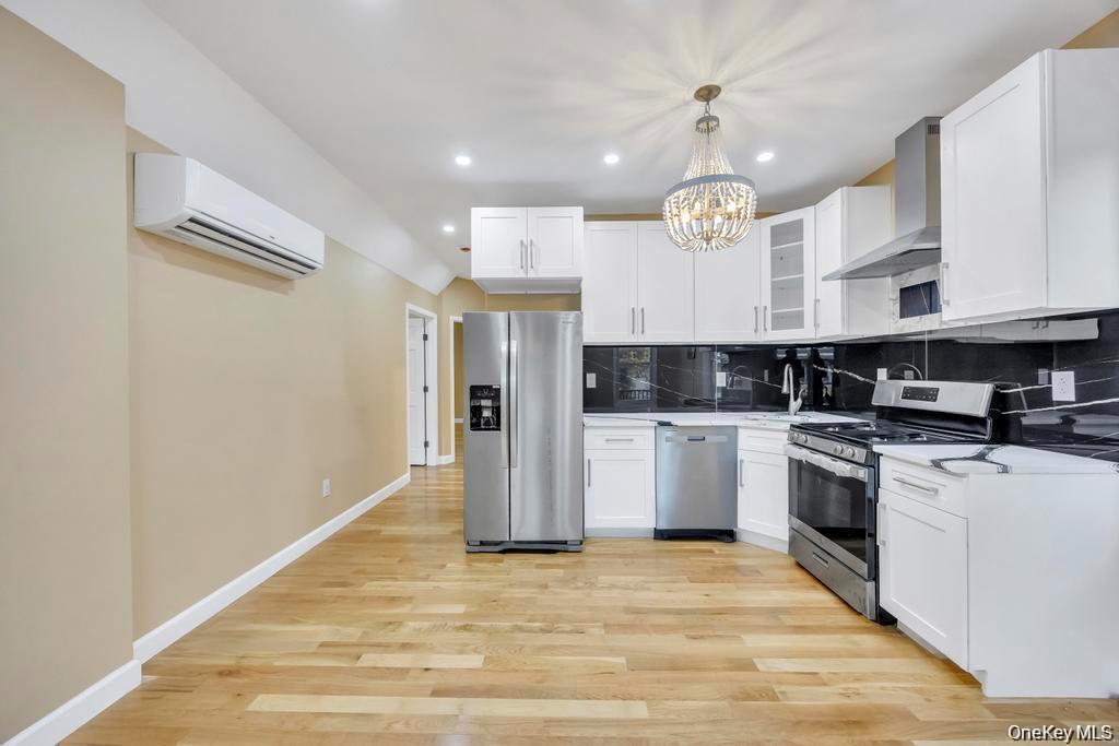 #4 photo, 10535 135th Street, South Ozone Park , NY 11419