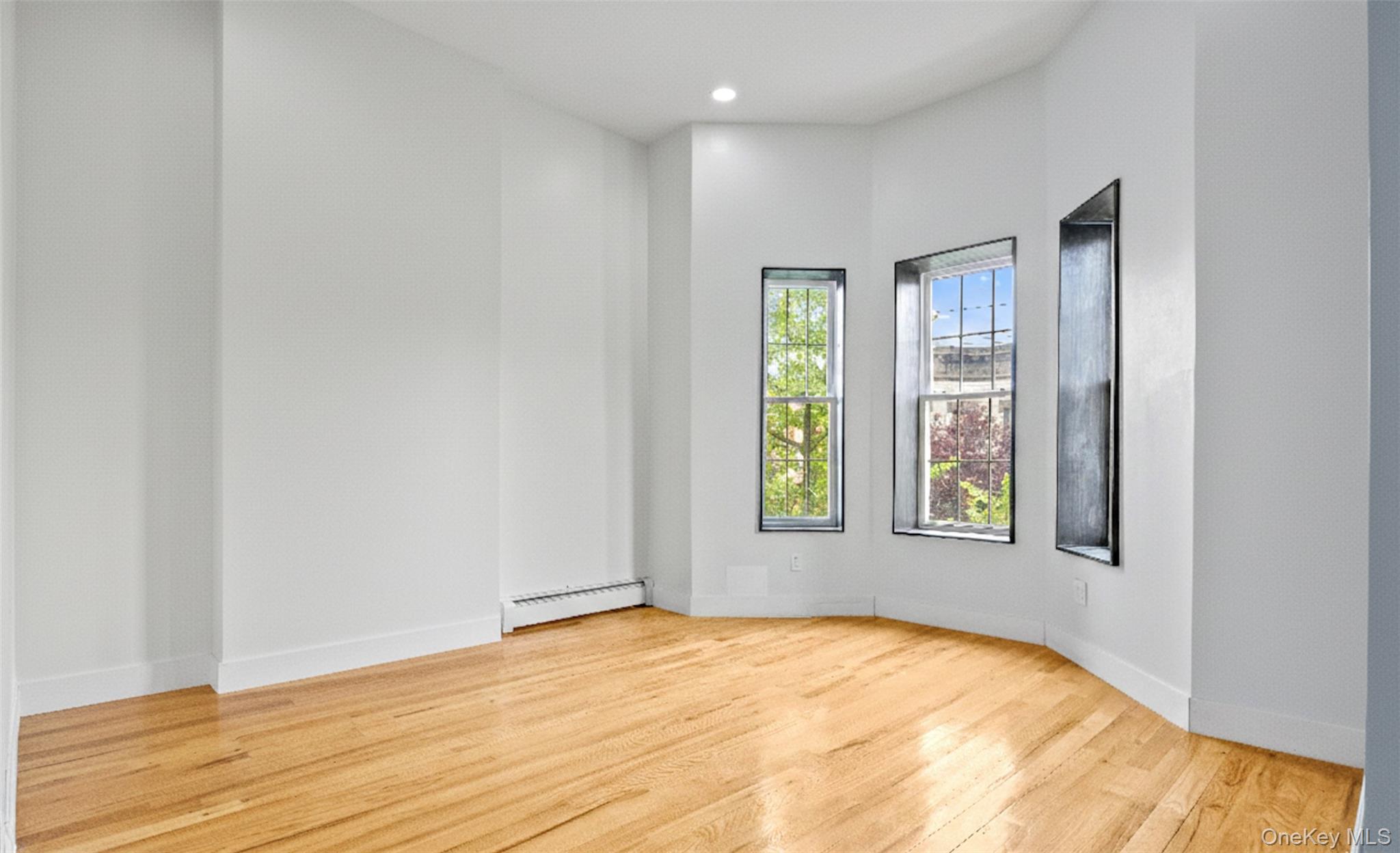 #6 photo, 255 Lincoln Avenue, Brooklyn , NY 11208