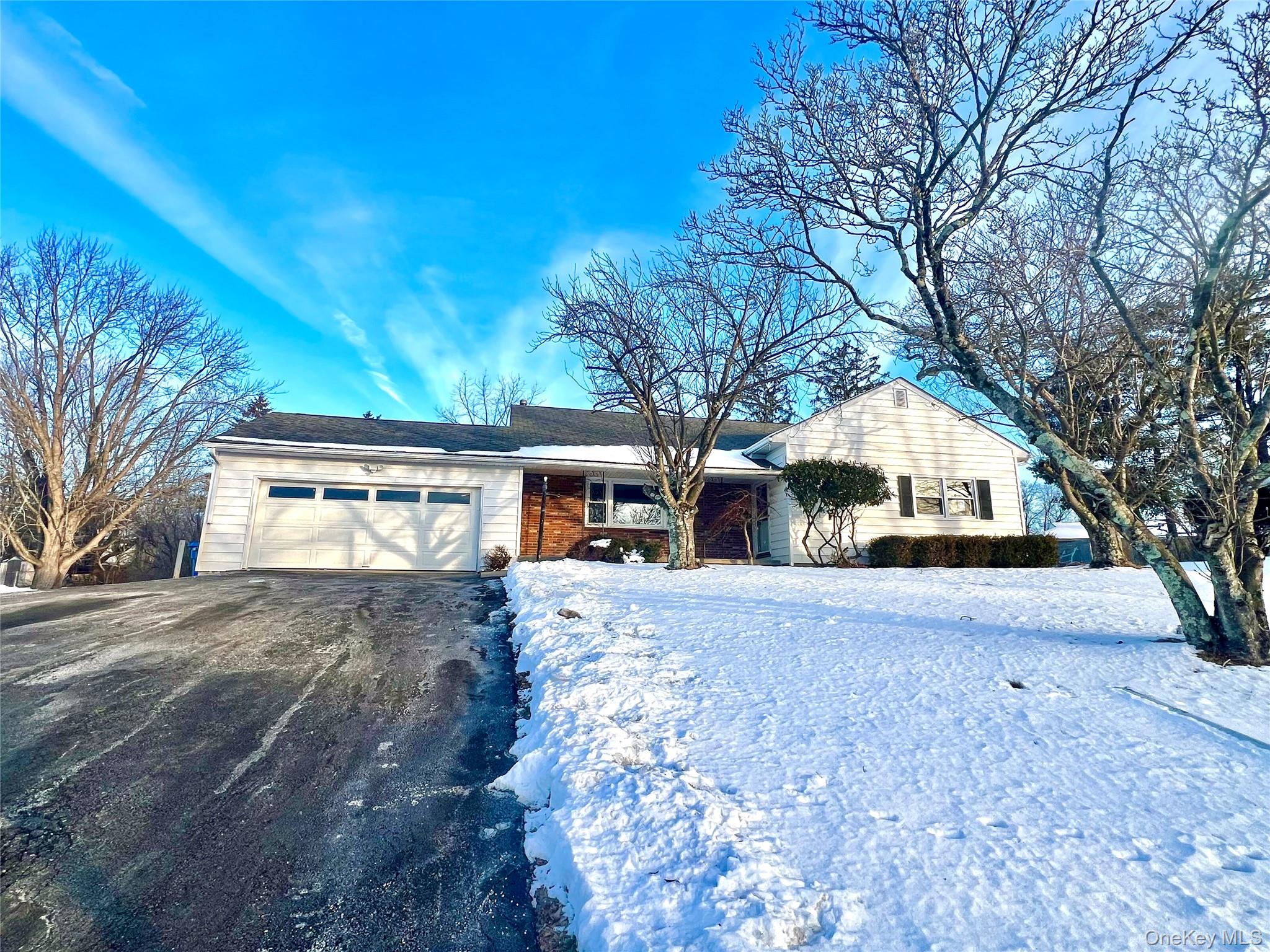 #10 photo, 14 Rdean Place, Middletown , NY 10940