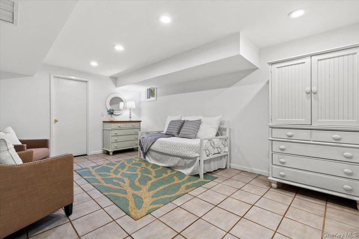 #19 photo, 196 Old Army Road, Scarsdale , NY 10583