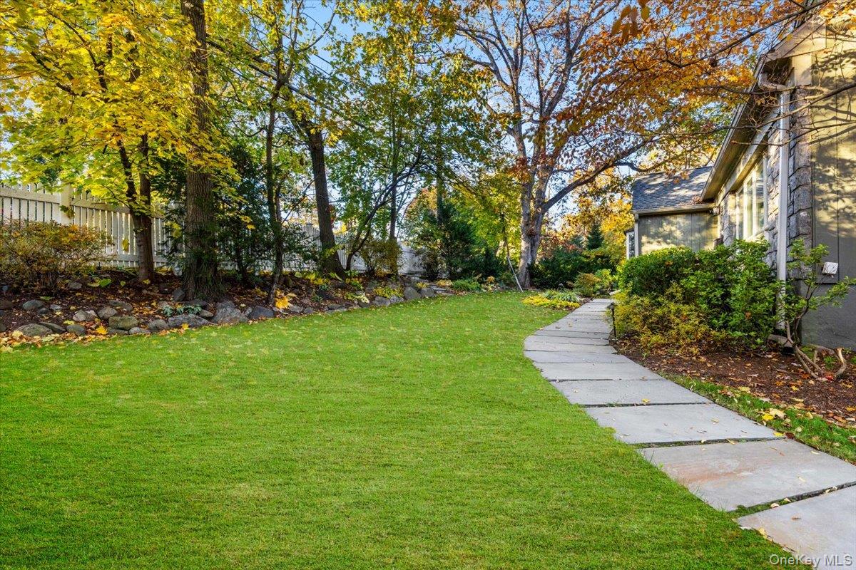 #2 photo, 196 Old Army Road, Scarsdale , NY 10583