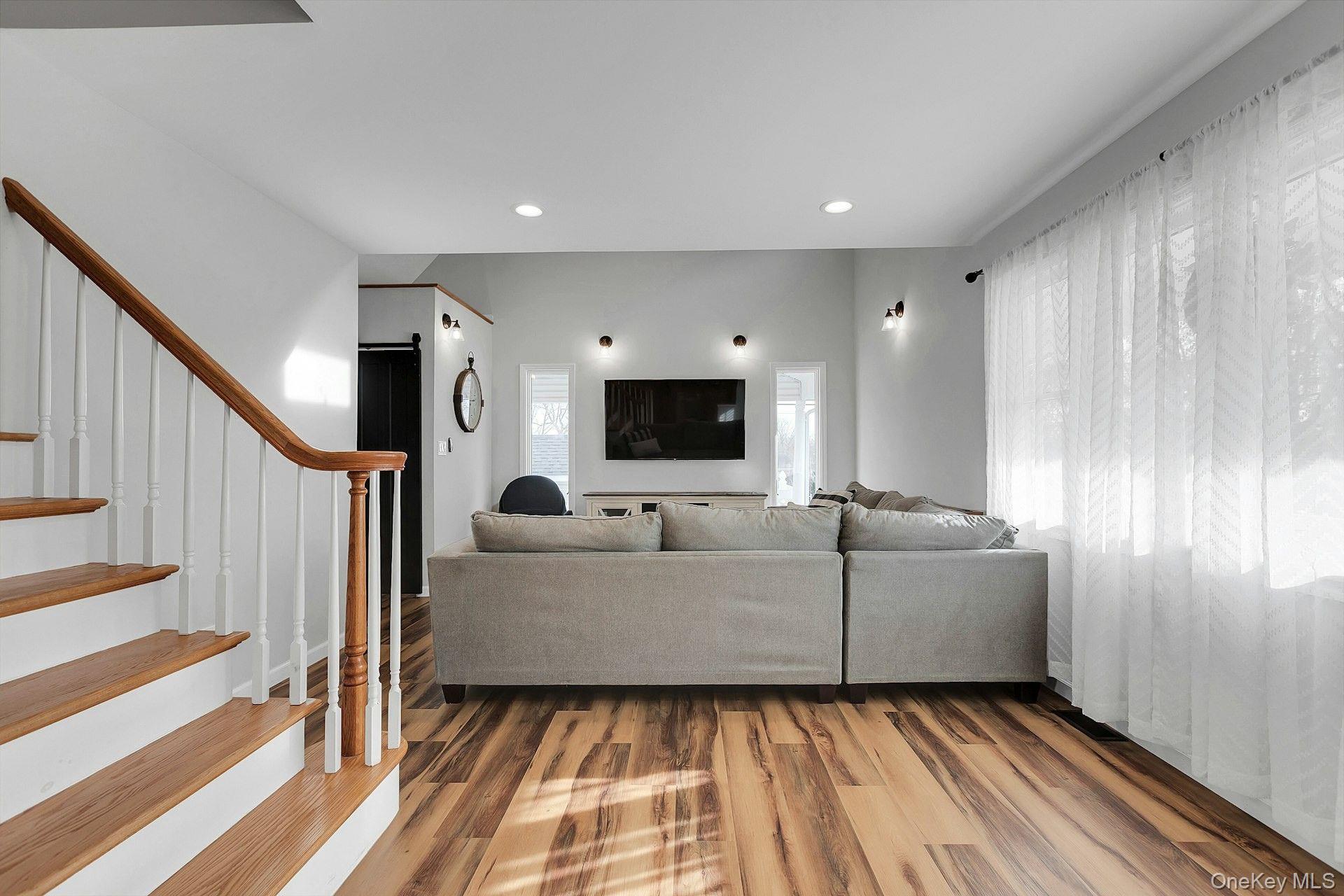 #4 photo, 37 Weichers Avenue, Ronkonkoma , NY 11779