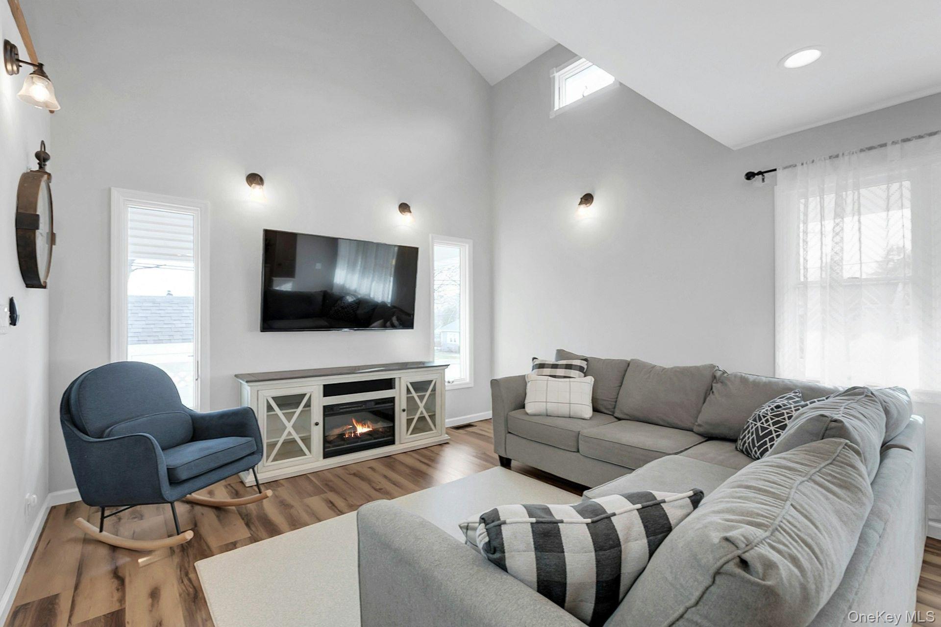 #5 photo, 37 Weichers Avenue, Ronkonkoma , NY 11779