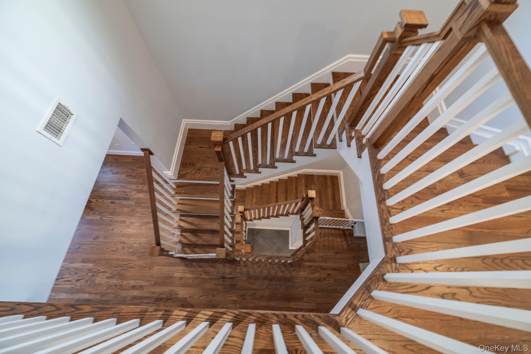 #19 photo, 63 Franklin Street, East Rockaway , NY 11518