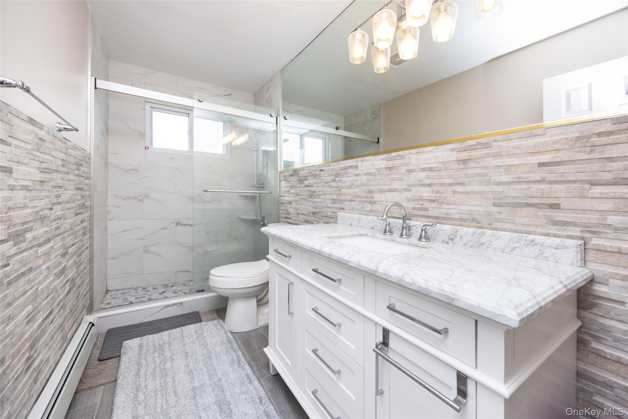 #18 photo, 74 Bedford Avenue, New Hyde Park , NY 11040