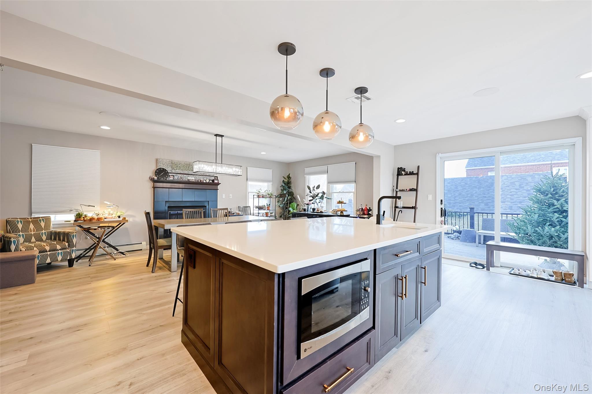 #5 photo, 74 Bedford Avenue, New Hyde Park , NY 11040