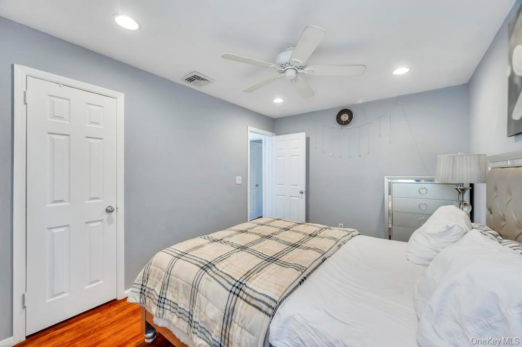 #12 photo, 1810 N Jerusalem Road, North Bellmore , NY 11710