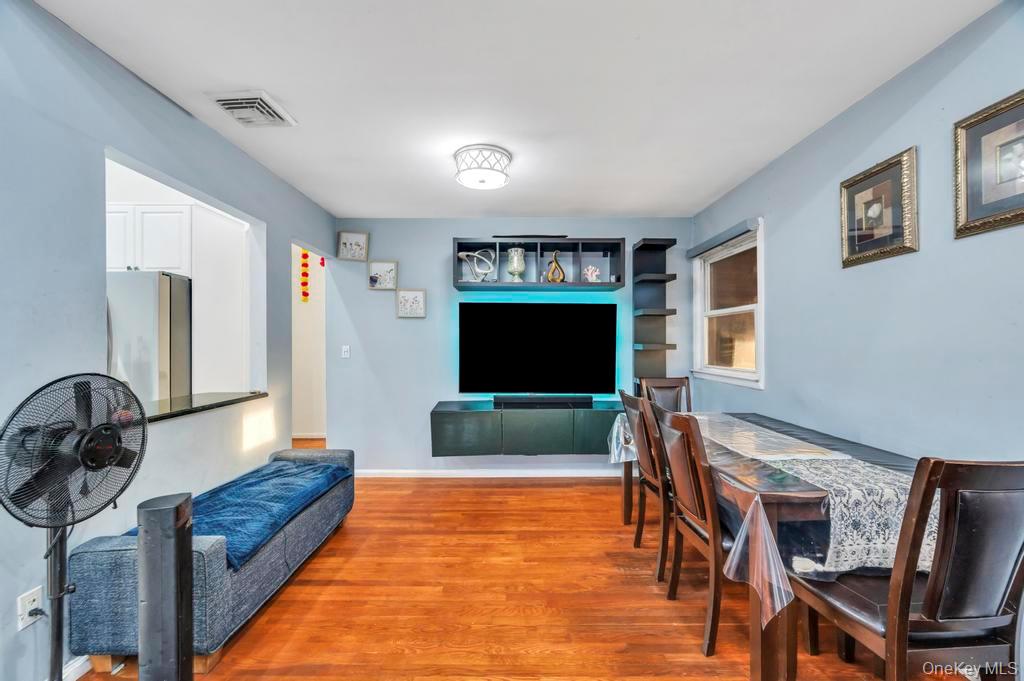 #5 photo, 1810 N Jerusalem Road, North Bellmore , NY 11710