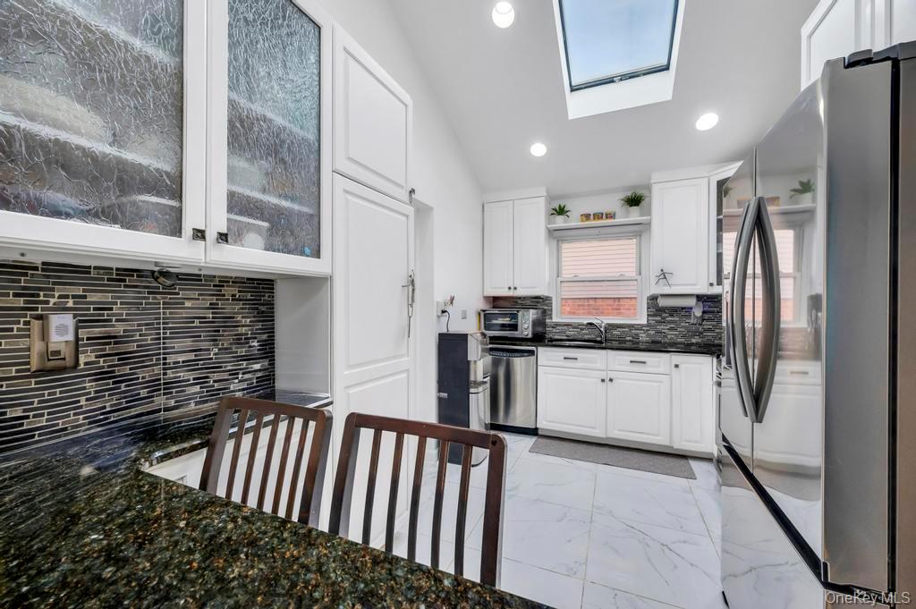 #6 photo, 1810 N Jerusalem Road, North Bellmore , NY 11710