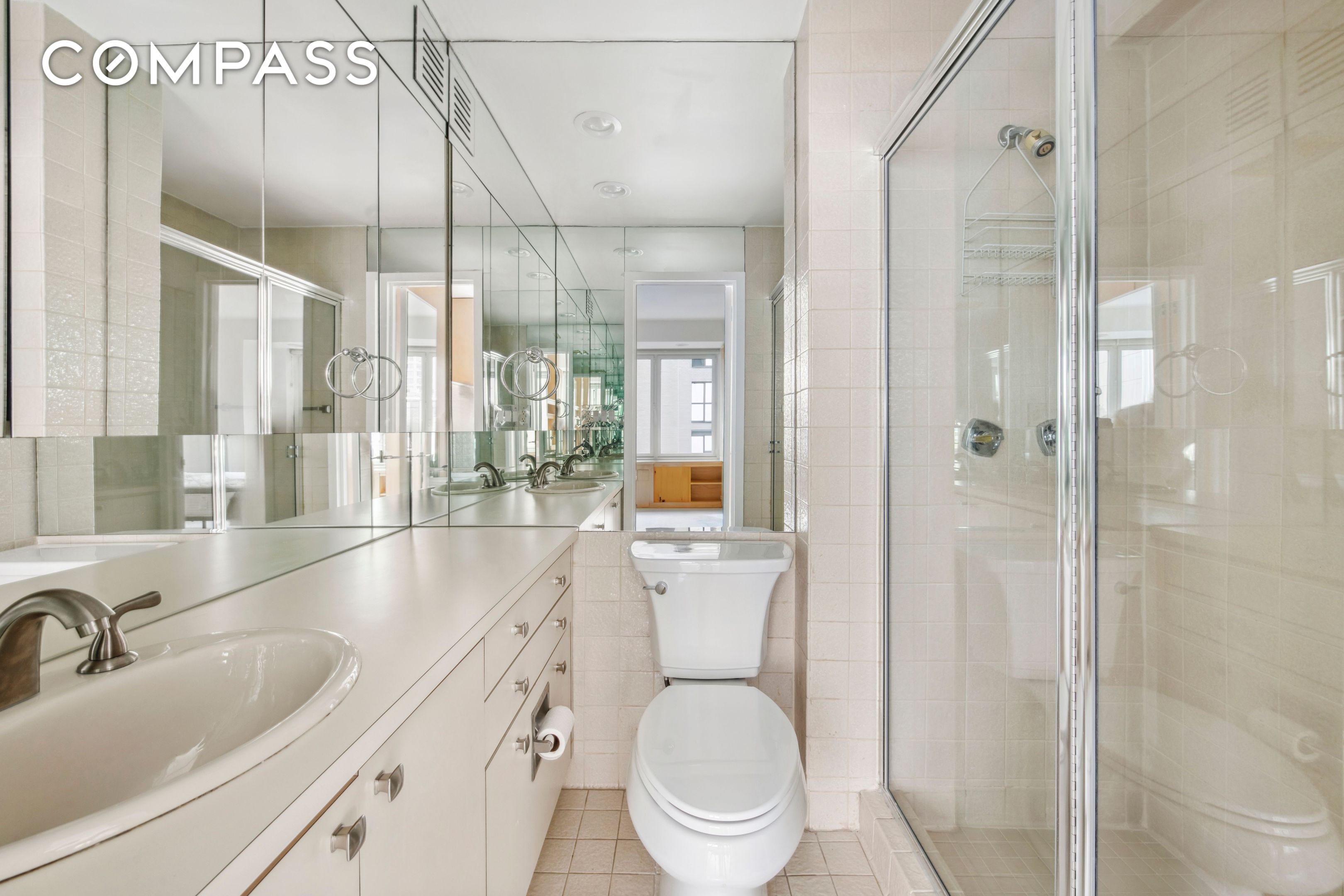 #12 photo, 210 Central Park S, Central Park South , NY 10019