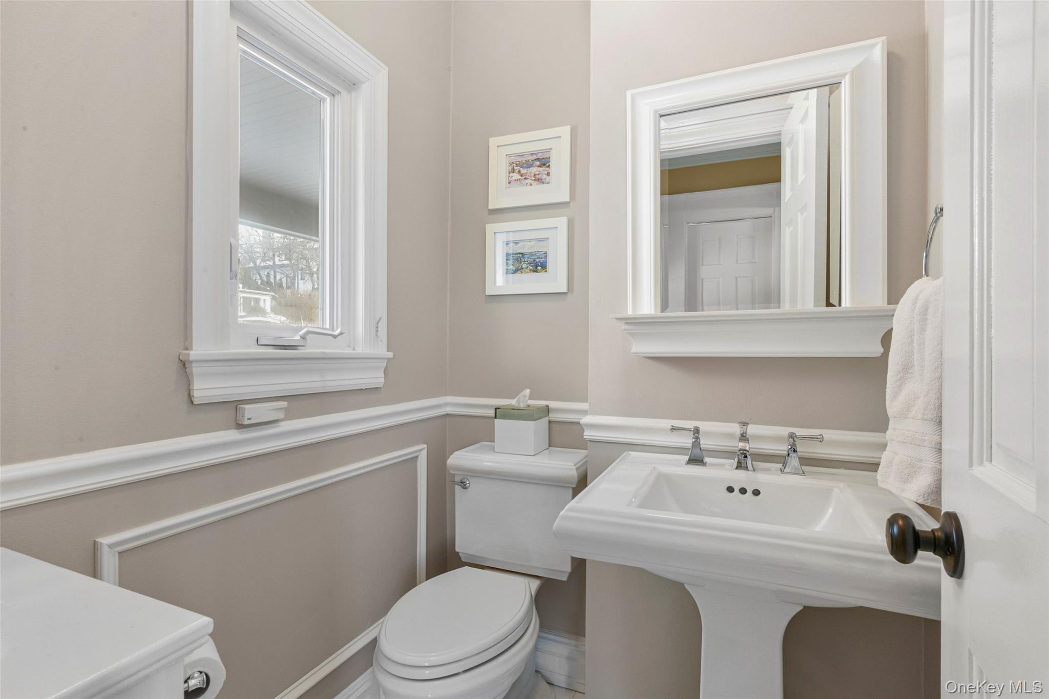 #6 photo, 677 James Street, Pelham , NY 10803