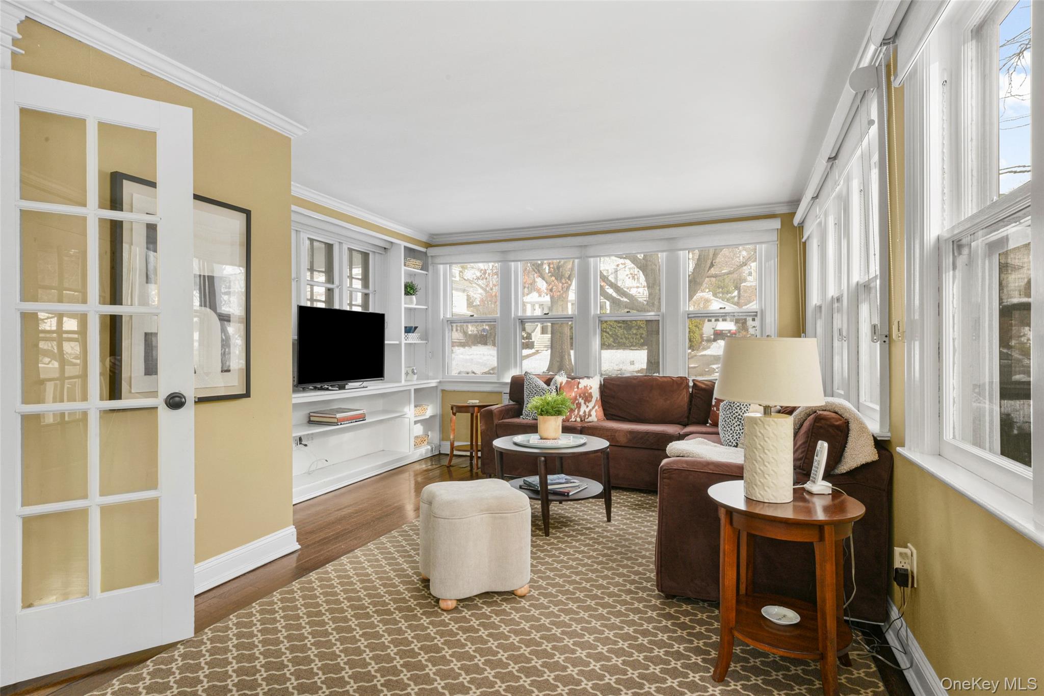 #8 photo, 677 James Street, Pelham , NY 10803