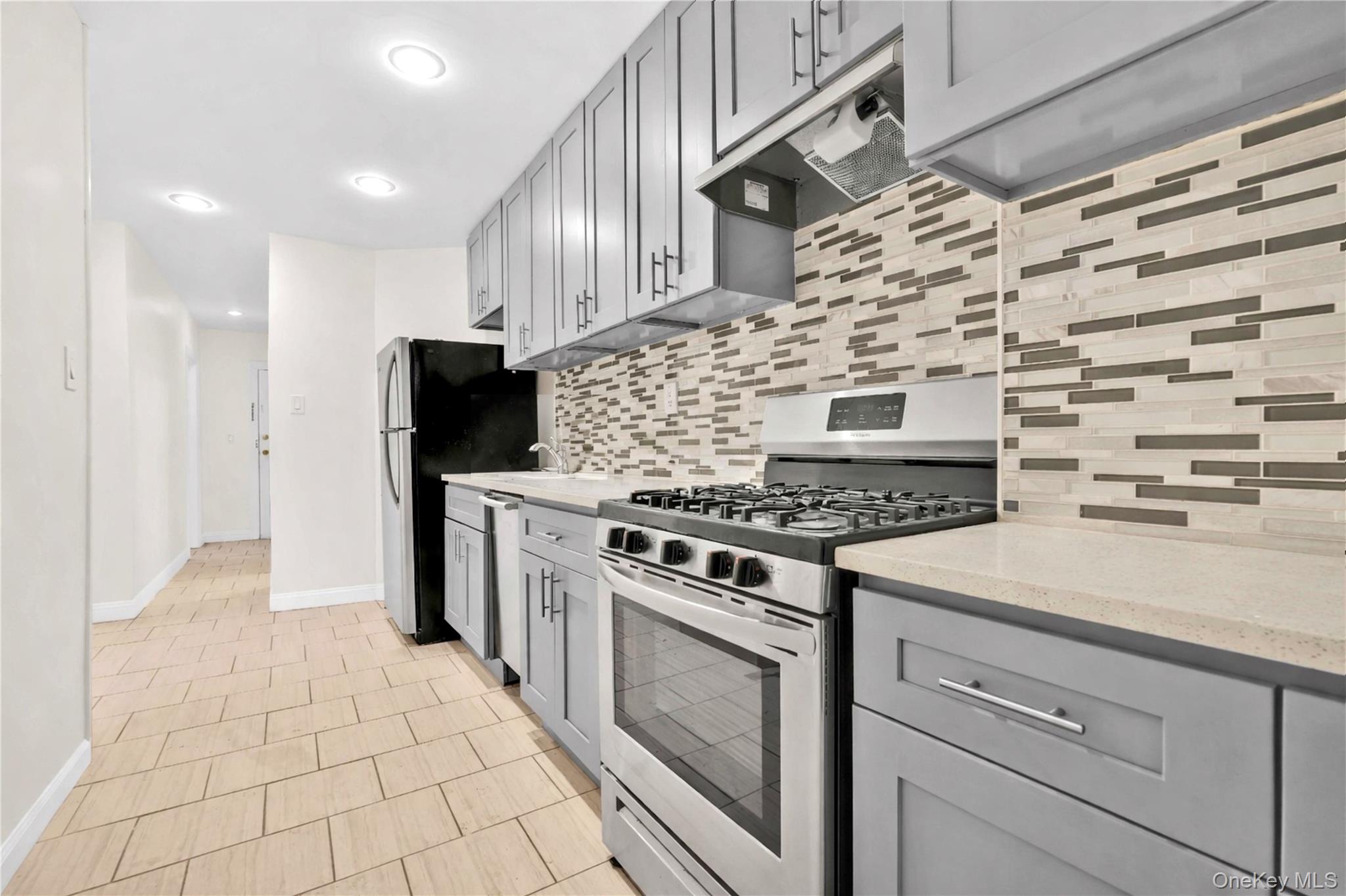 #14 photo, 123-16 Hillside Avenue, Richmond Hill North , NY 11418