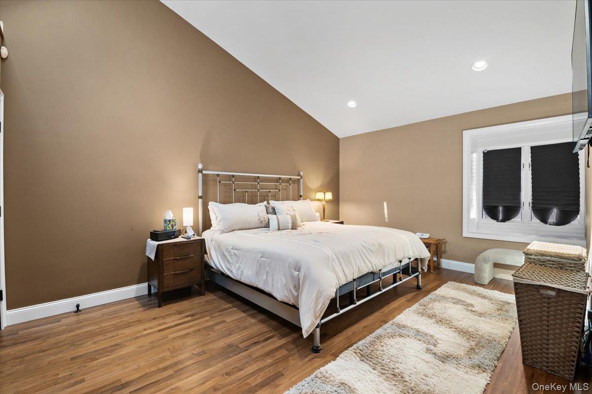 #18 photo, 1 Windsor Court, Amityville , NY 11701