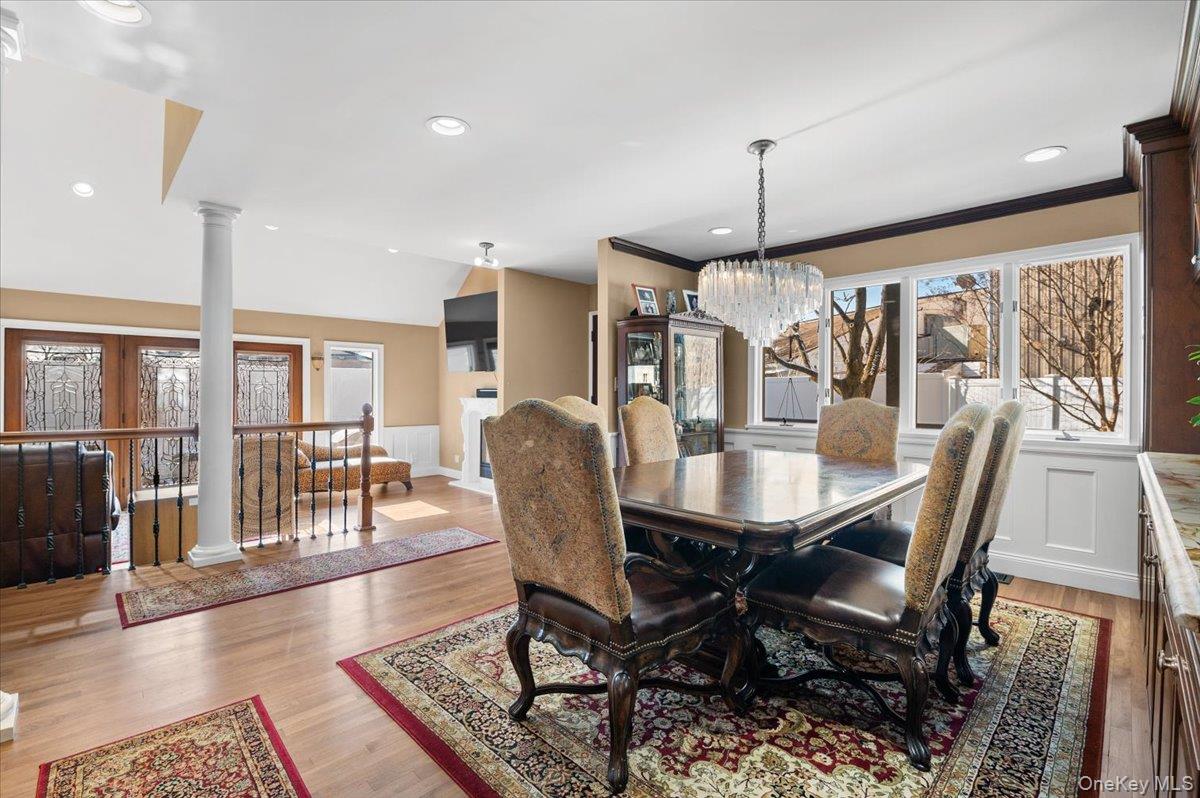 #7 photo, 1 Windsor Court, Amityville , NY 11701