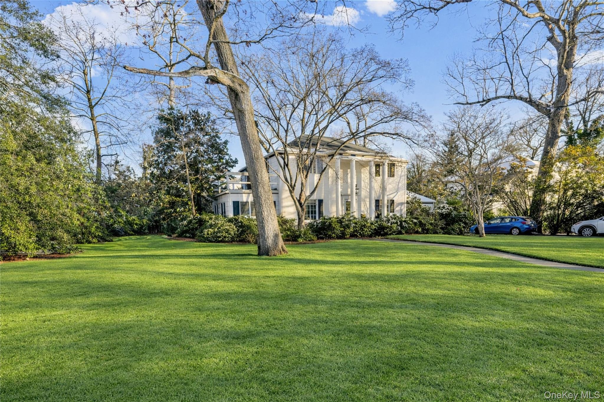 #4 photo, 61 Squirrel Hill Road, East Hills , NY 11577