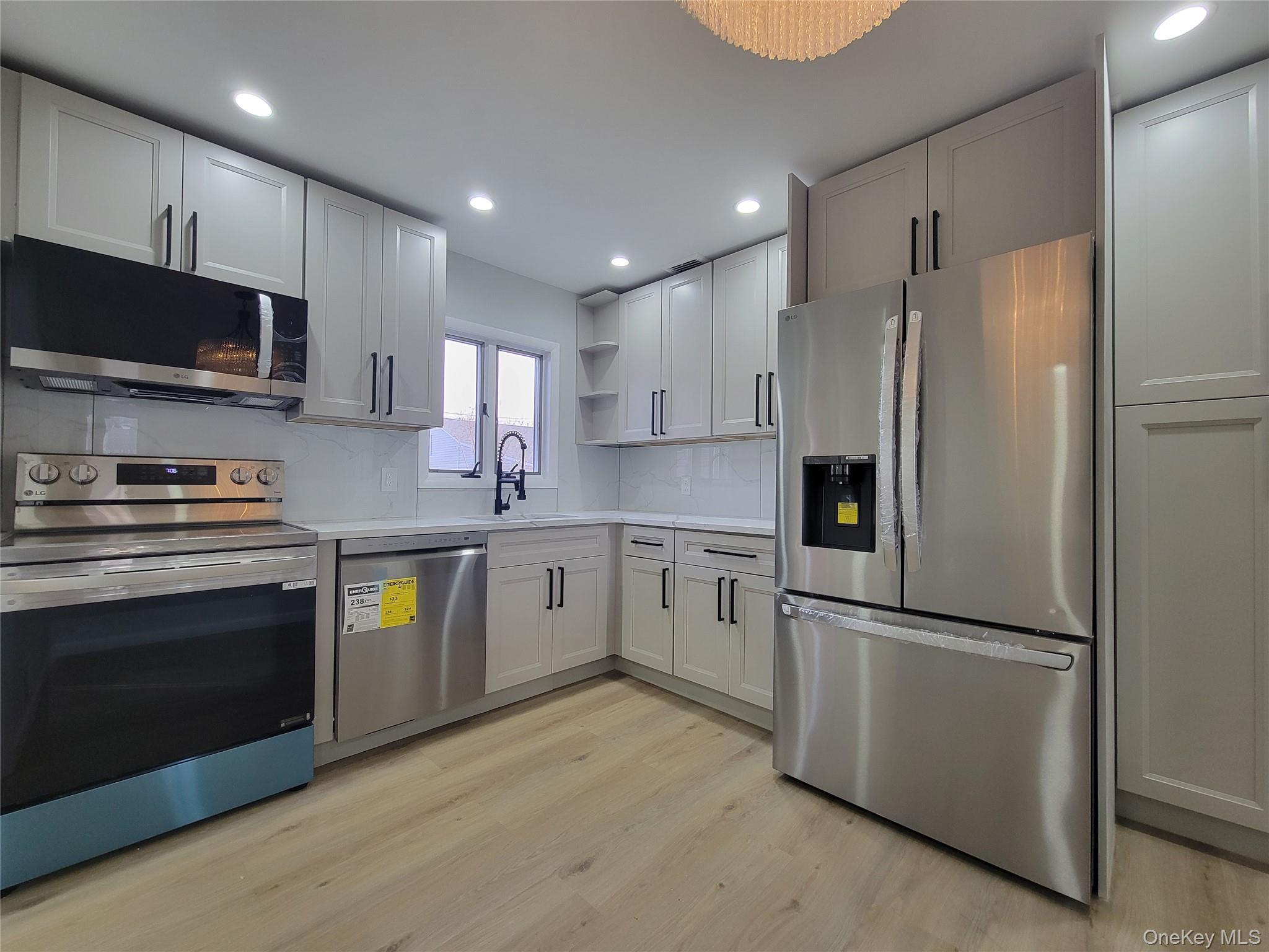 #4 photo, 258 Jefferson Avenue, Long Beach , NY 11558