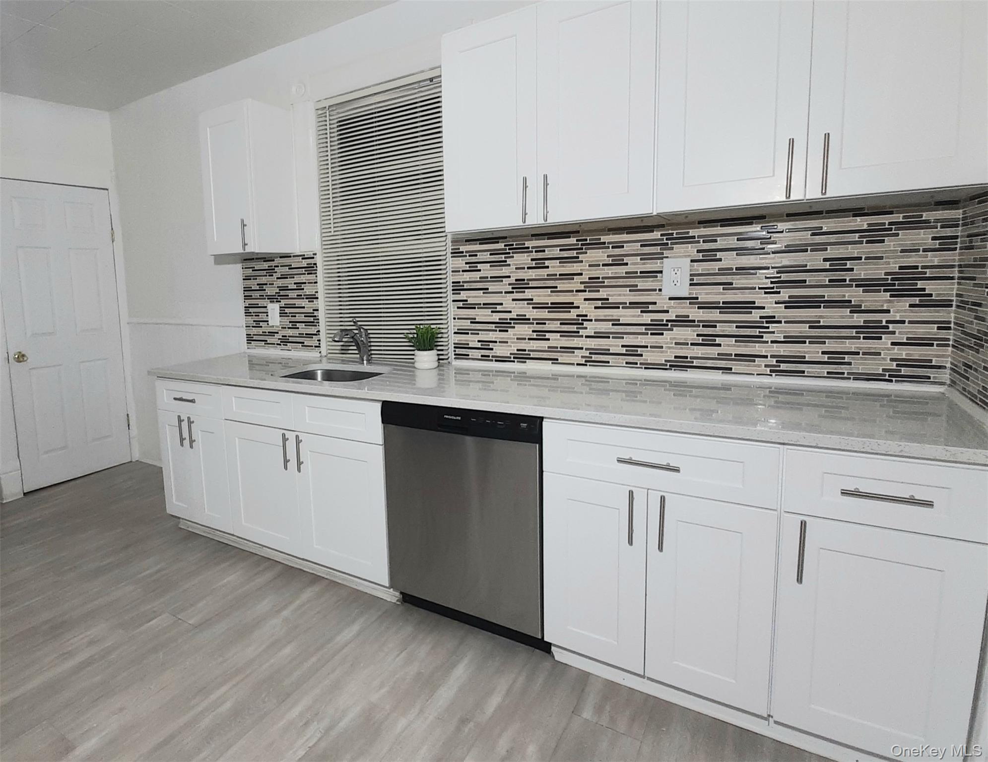 #2 photo, 3 Allen Place, Poughkeepsie , NY 12601