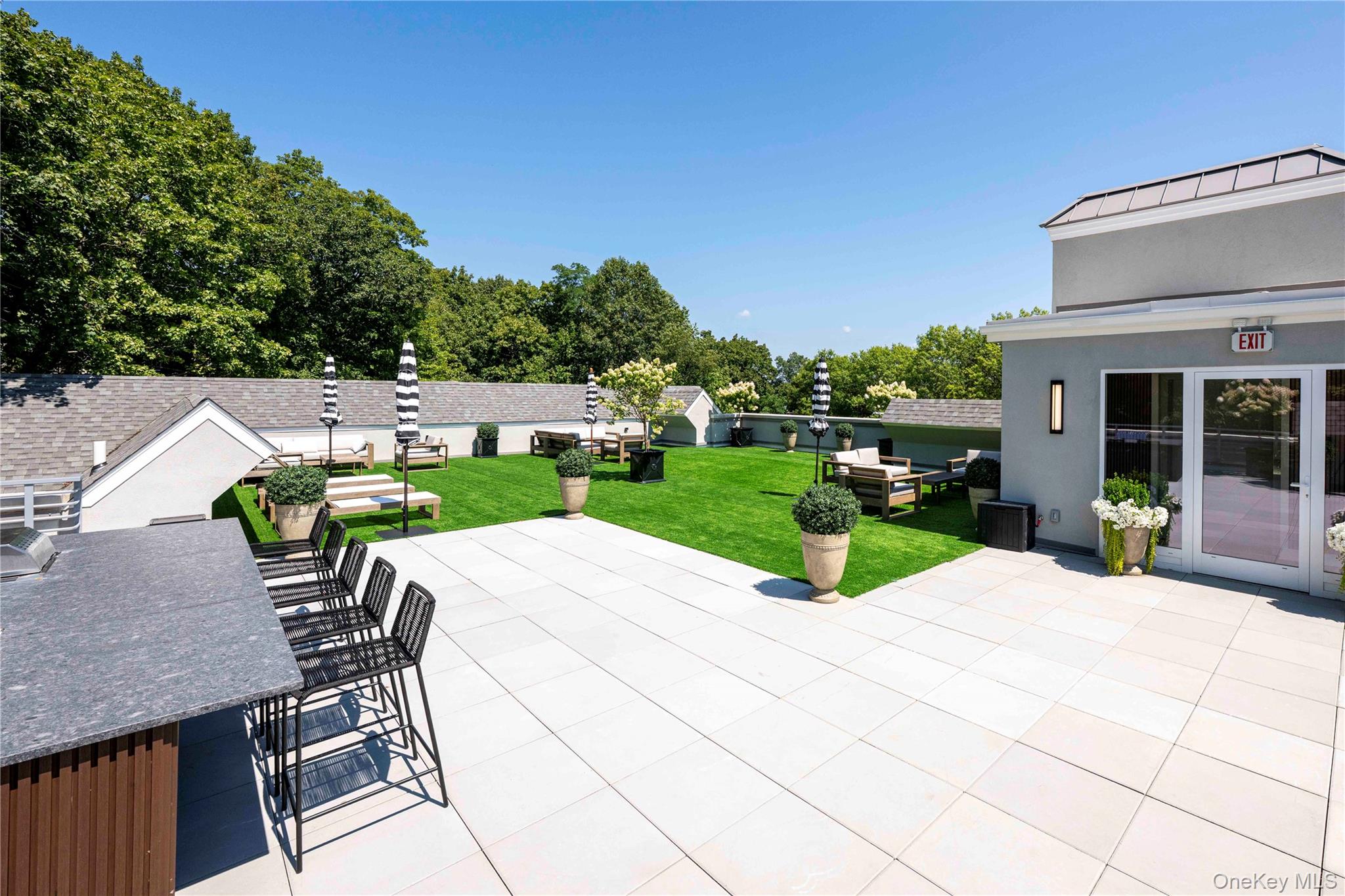 #2 photo, 100 E Putnam Avenue, Greenwich , CT 06807