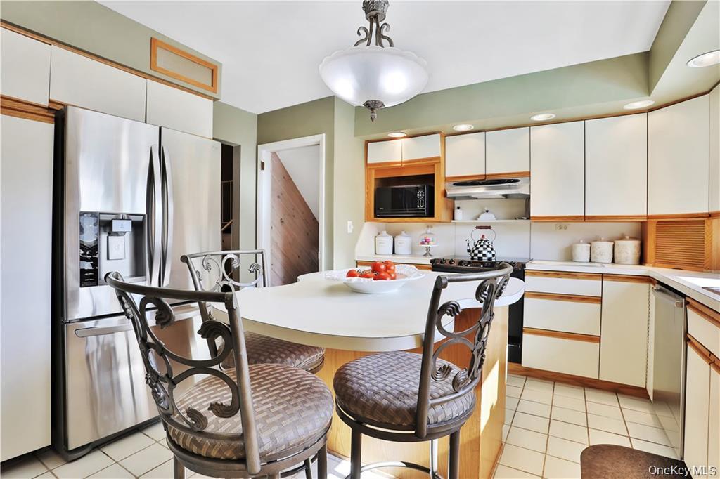 #20 photo, 2 Split Tree Drive, New Windsor , NY 12553