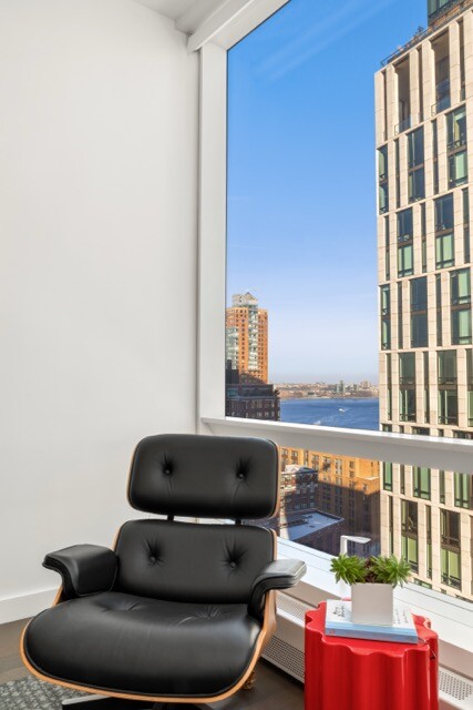 #19 photo, 111 MURRAY Street, Tribeca , NY 10007