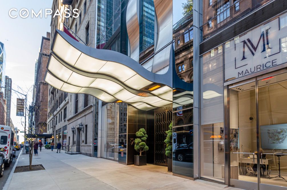 #13 photo, New York City, Midtown , NY 10019