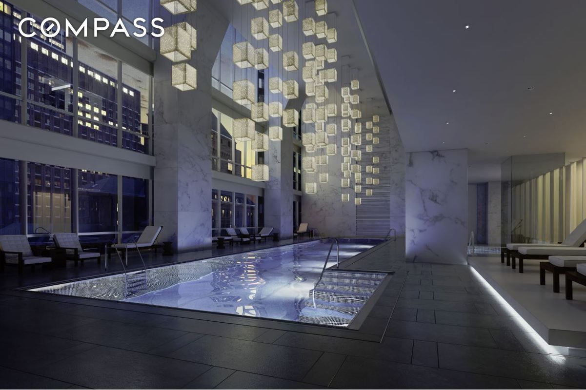 #16 photo, New York City, Midtown , NY 10019